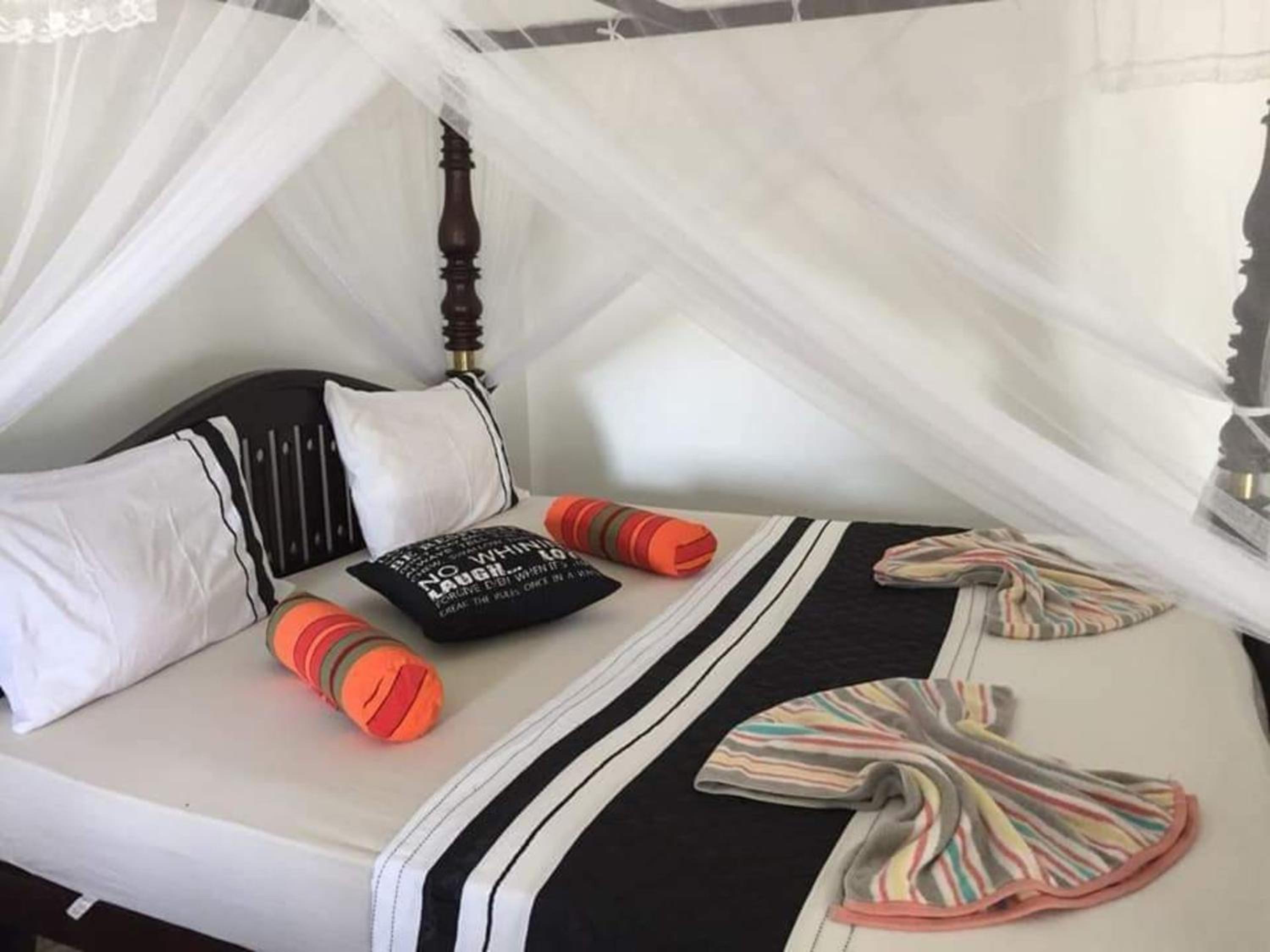 Deluxe king room with balcony with air conditioning photo 1
