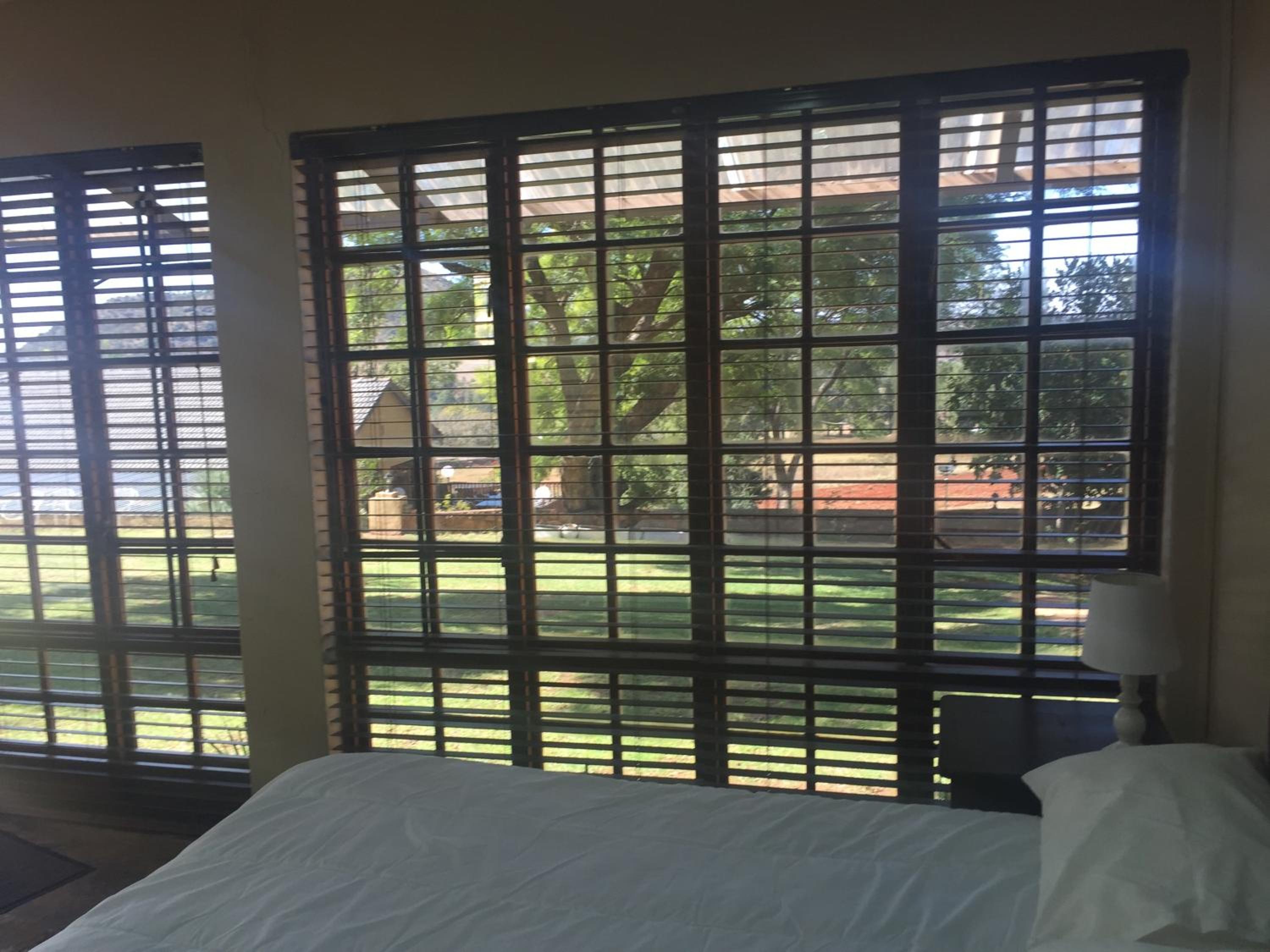 Basic Triple Room with Shared Bathroom photo 1