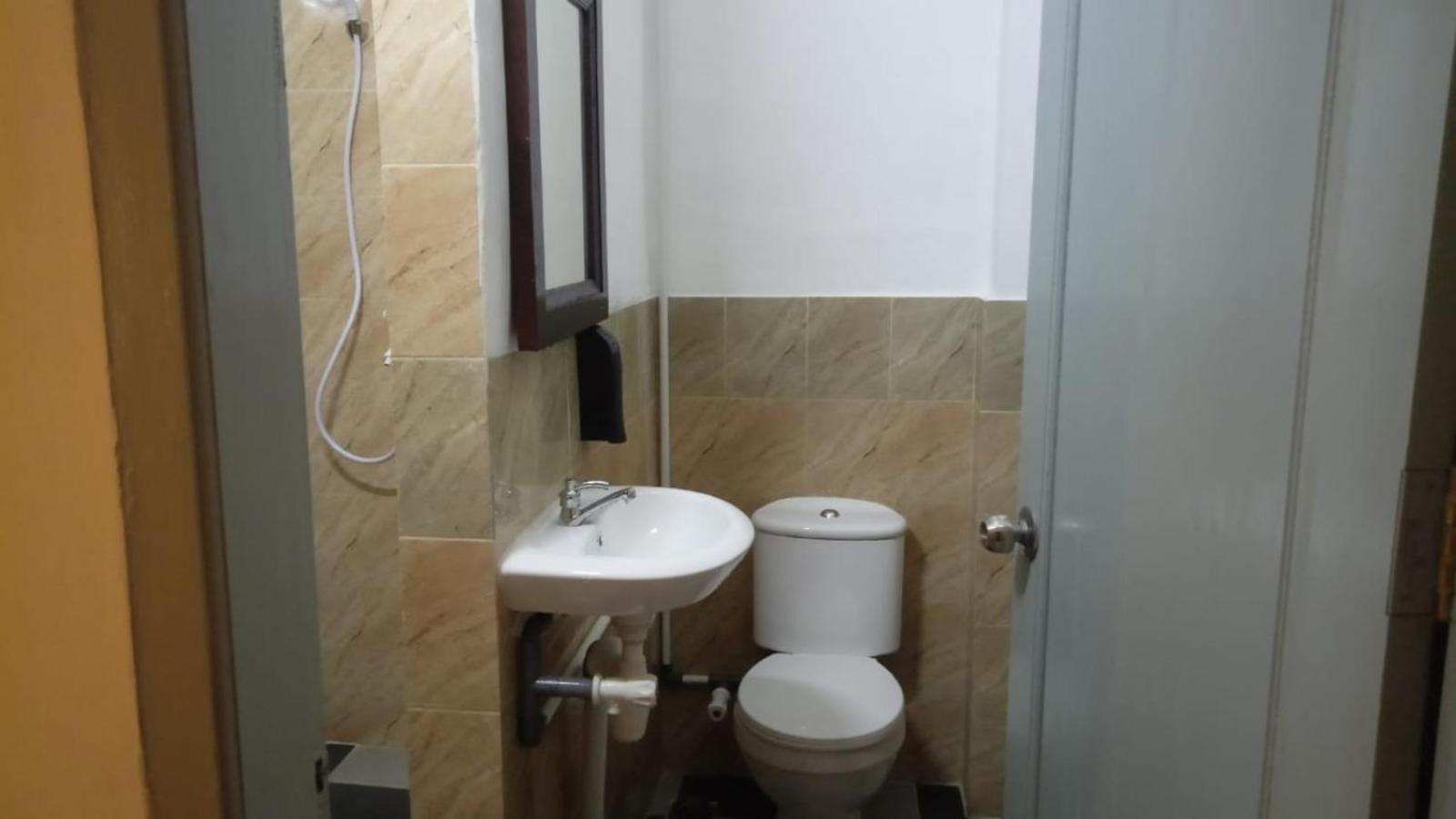Double Room - Photo 8