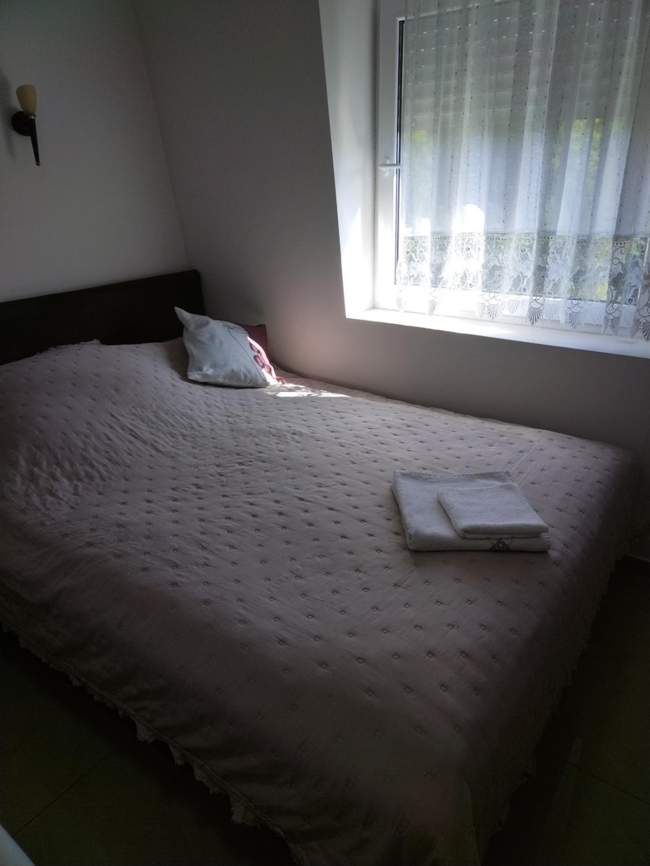 One-Bedroom Apartment photo 3