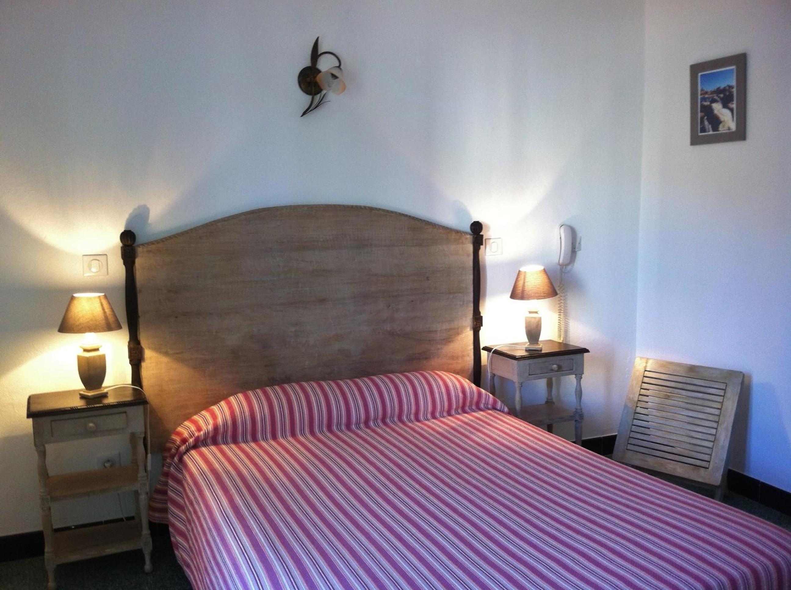 Double Room with Mountain View - Photo 3