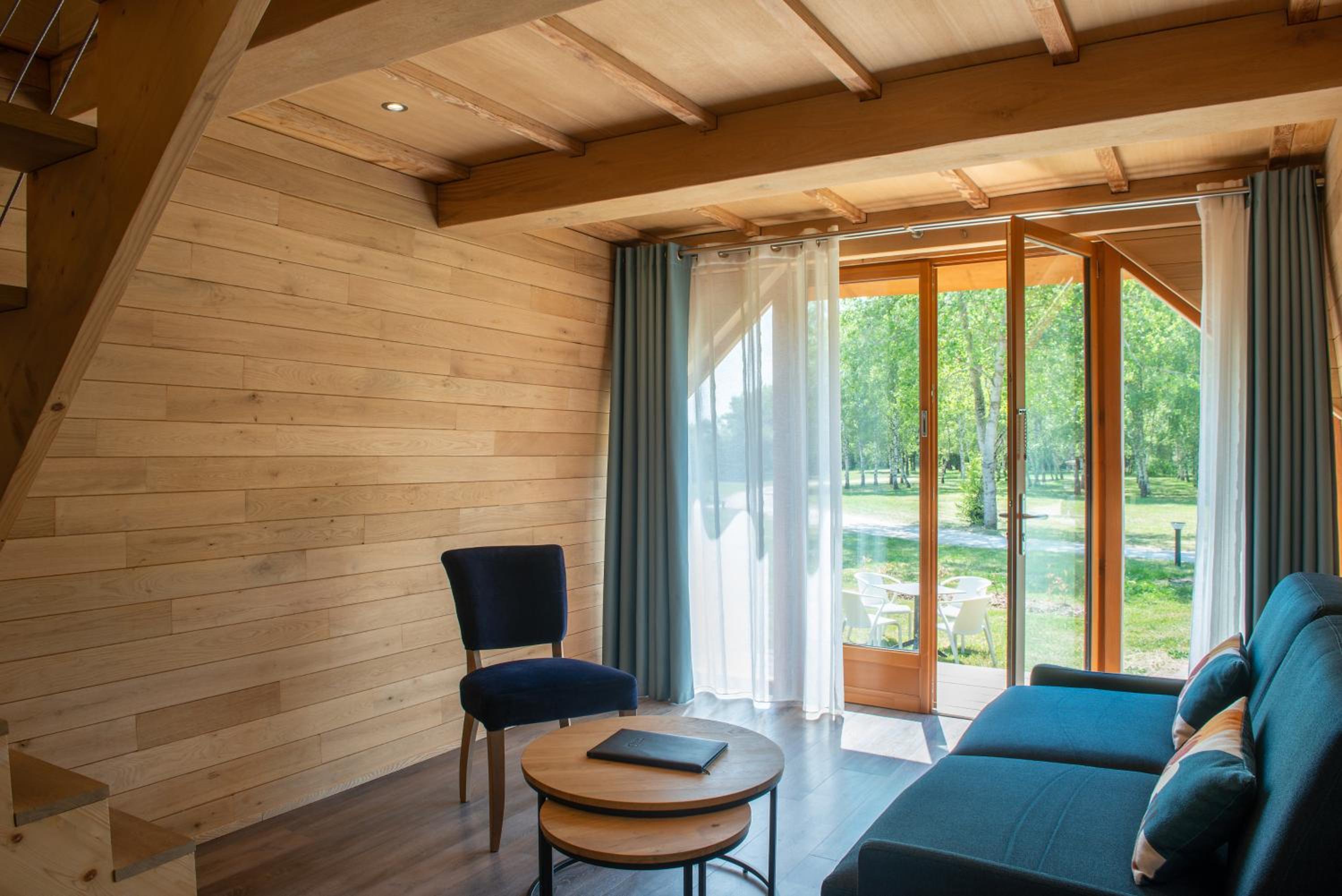 Deluxe Bungalow with Garden View - Photo 6