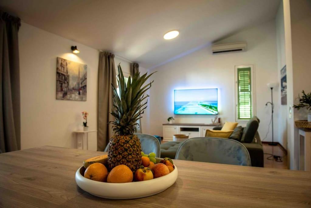 Three-Bedroom Villa photo 1