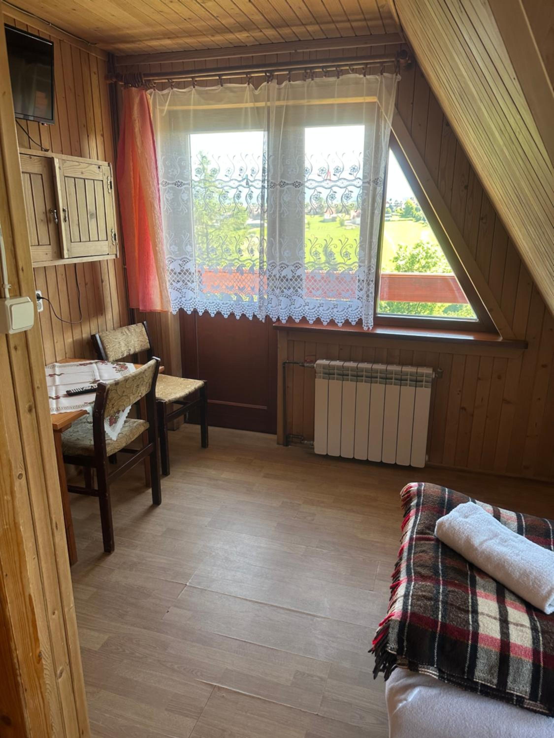 Standard Twin Room with Mountain View photo 2