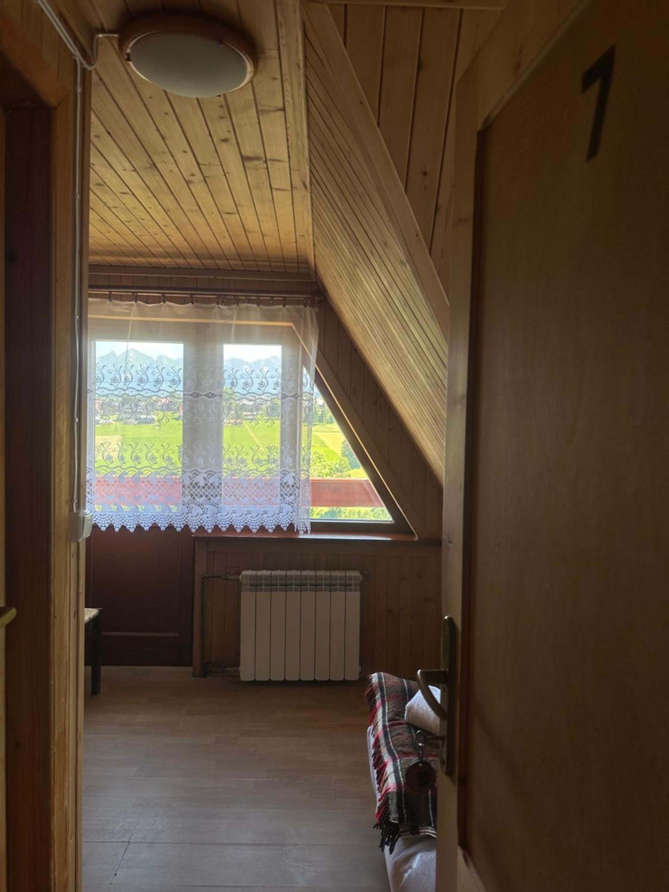 Standard Twin Room with Mountain View photo 1