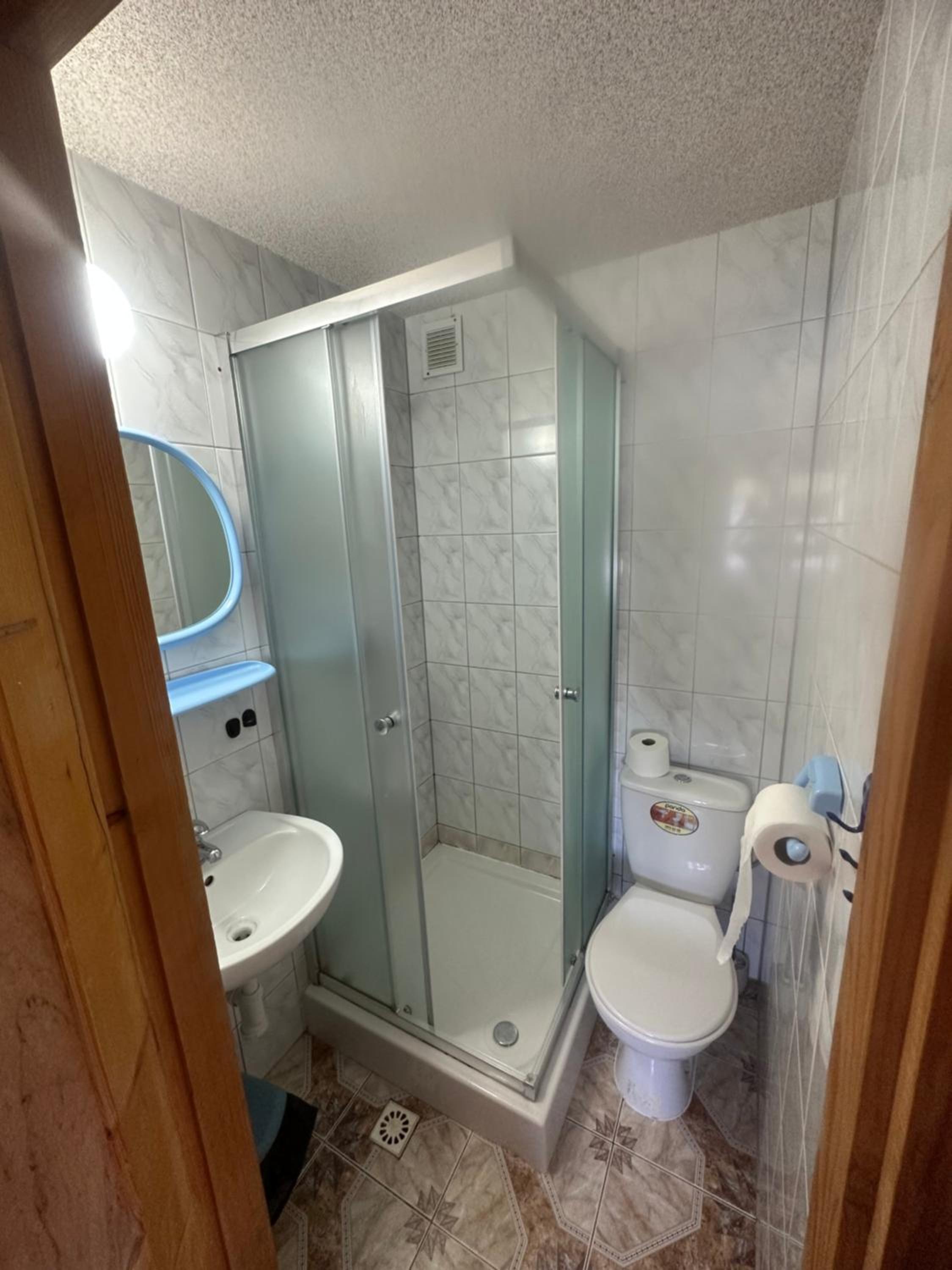 Standard Twin Room with Mountain View photo 3