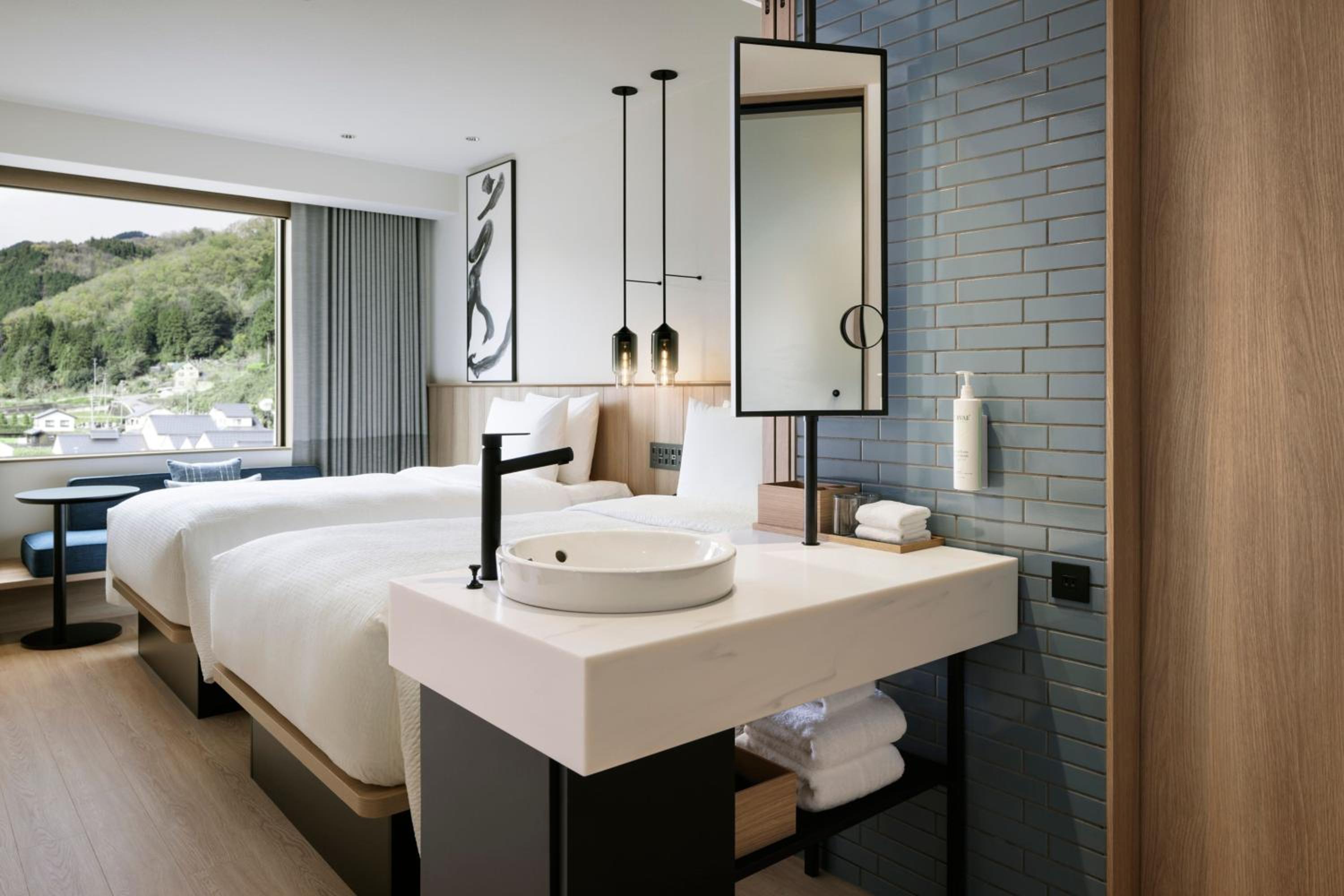 Standard Twin Room - Photo 2