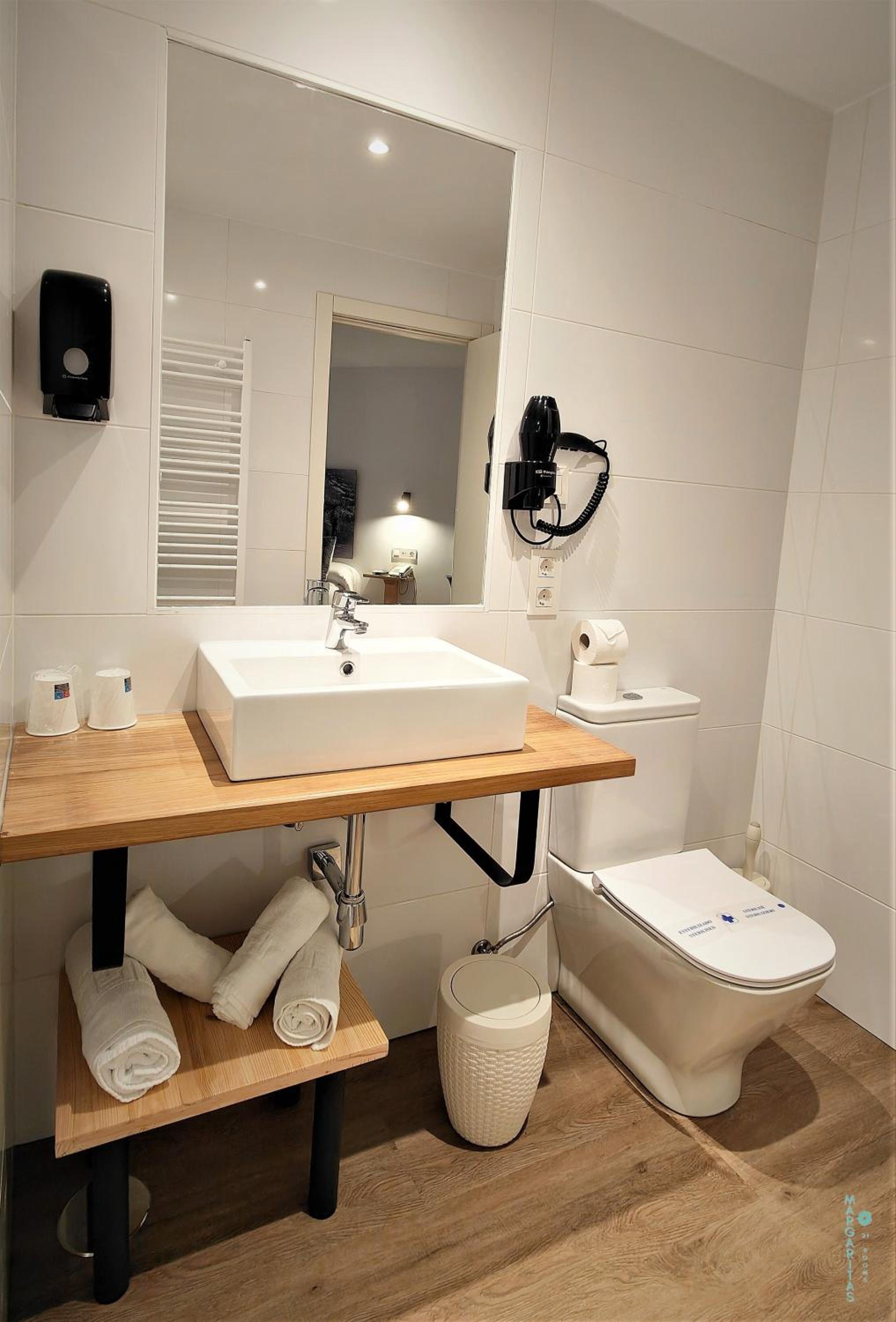 Double Room with double bed photo 2
