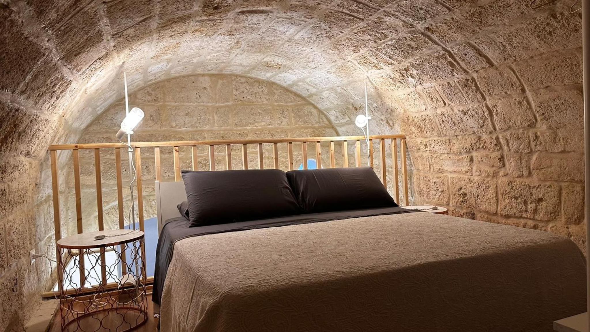 Apartment - Split Level
