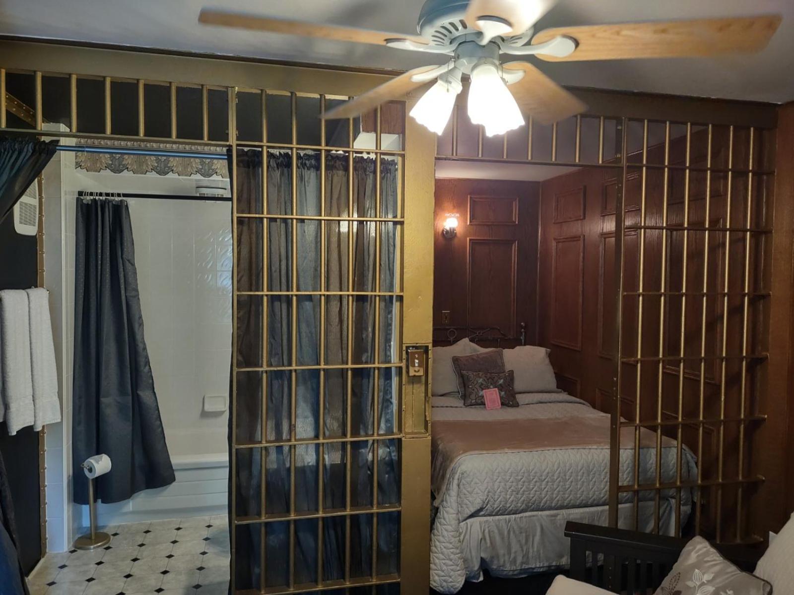 Classic Quadruple Room