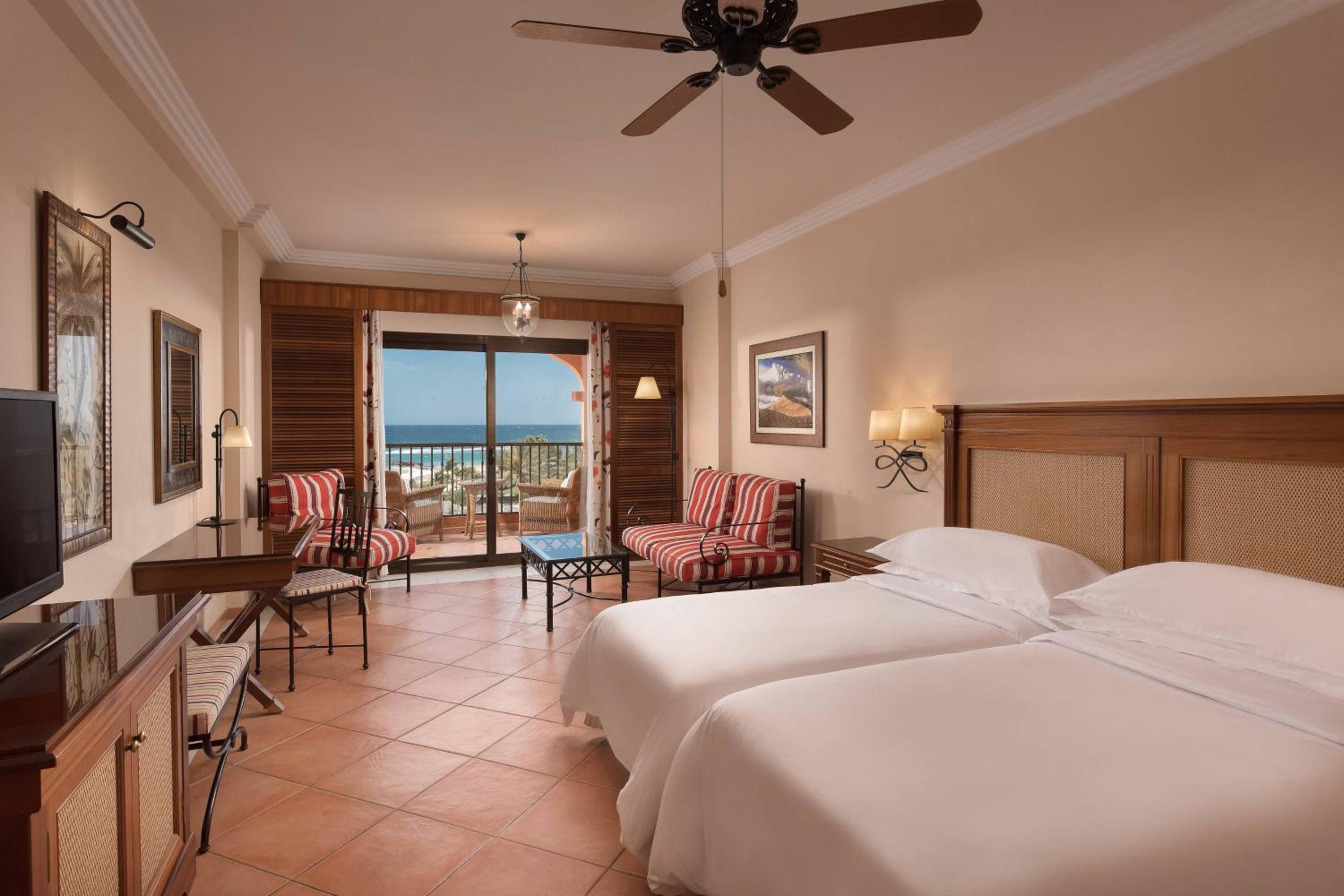 Deluxe Twin Room with Sea View
