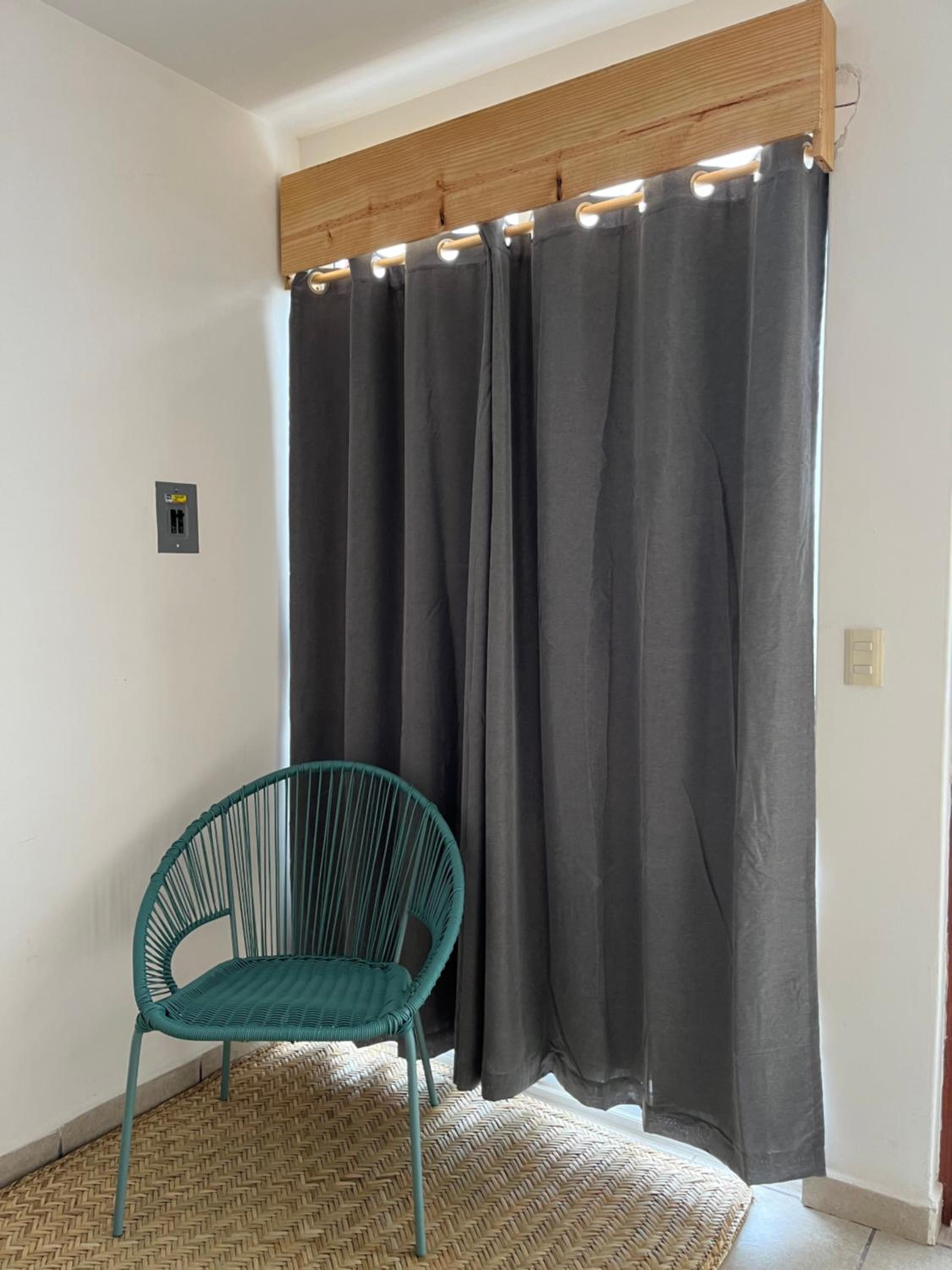 One-Bedroom Apartment photo 3