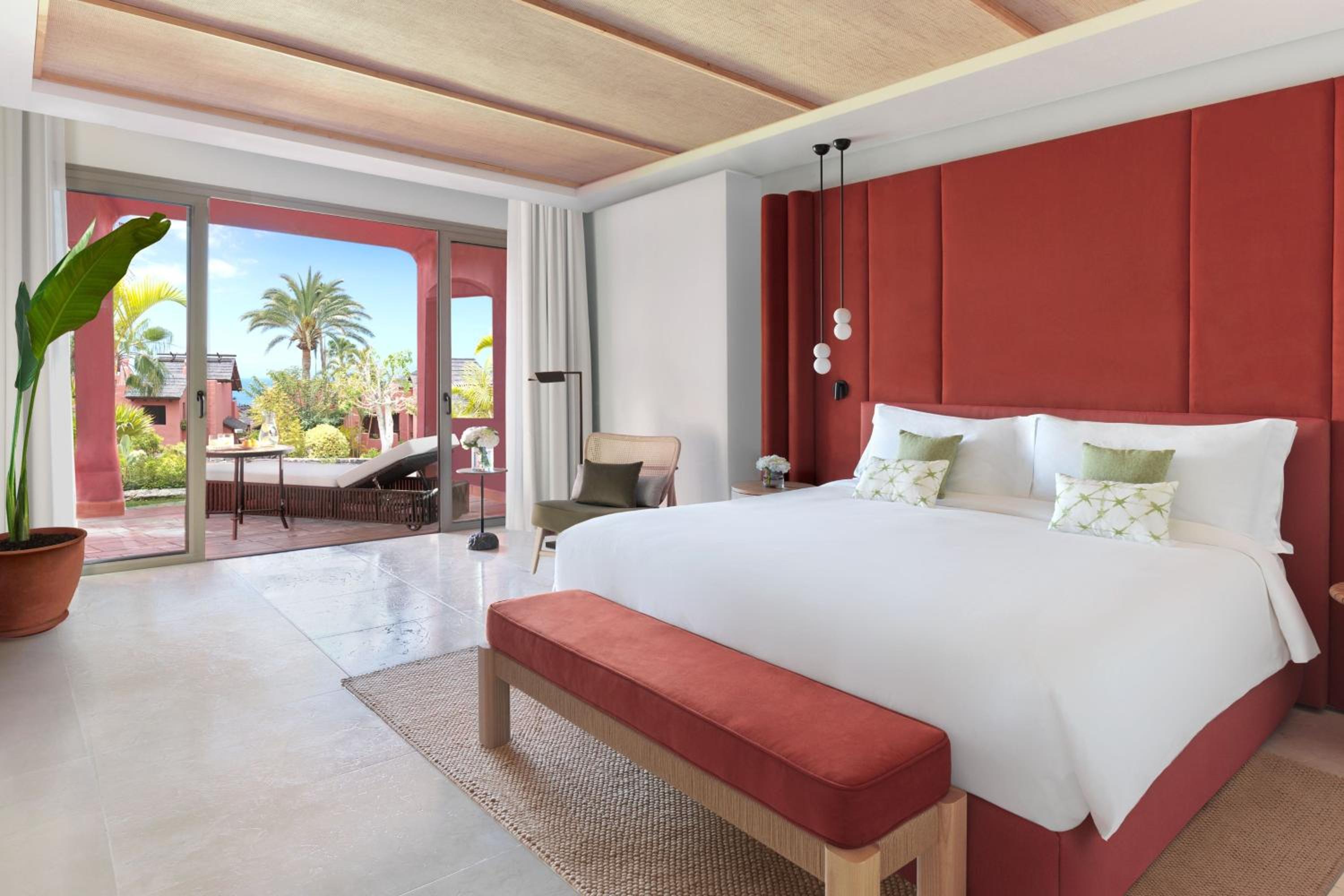 Retreat One Bedroom Suite with private Pool thumbnail 6
