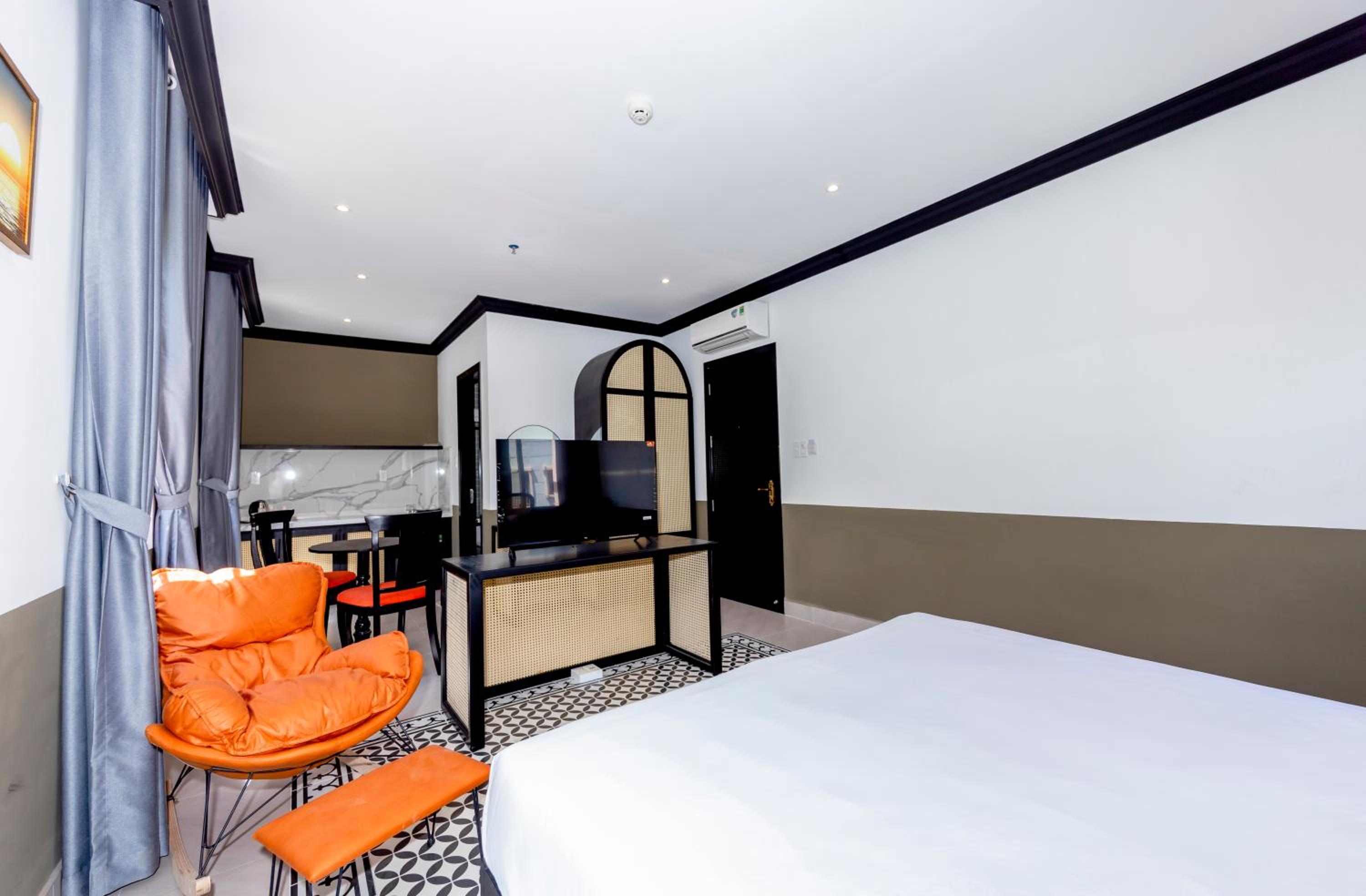 King Room with Sea View - Photo 9