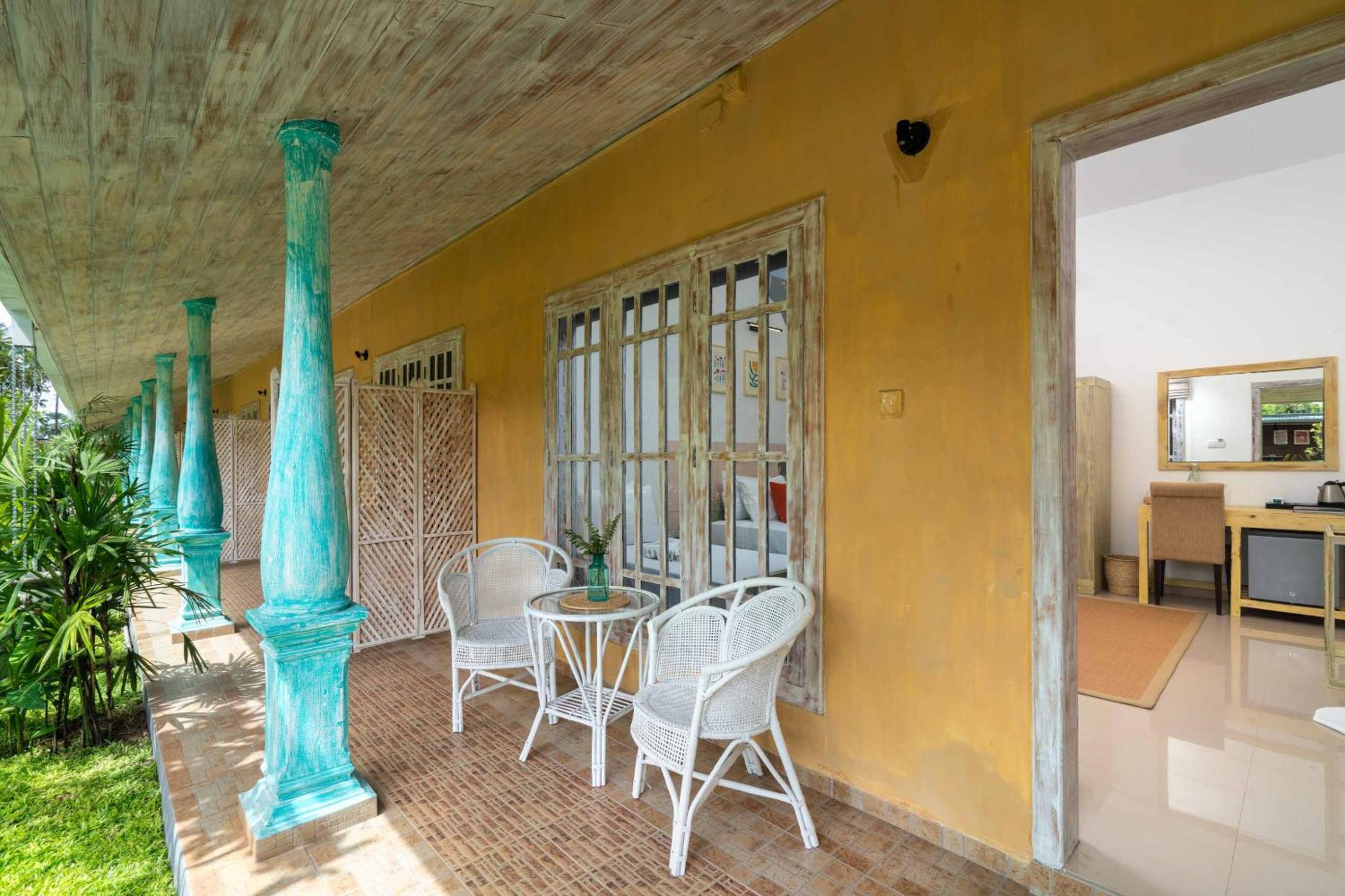 Triple Room with Pool View photo 2