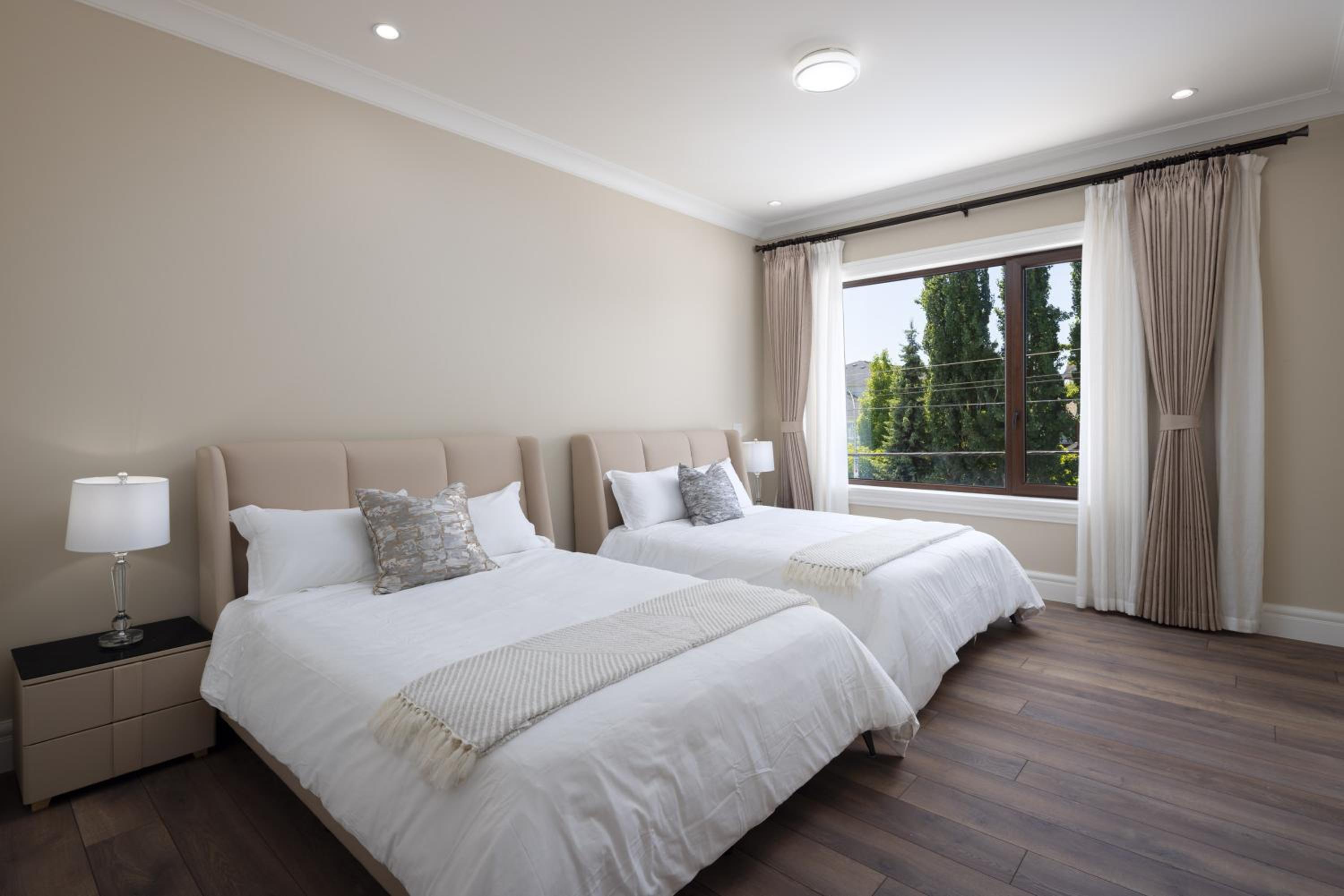 Large Double Room photo 1