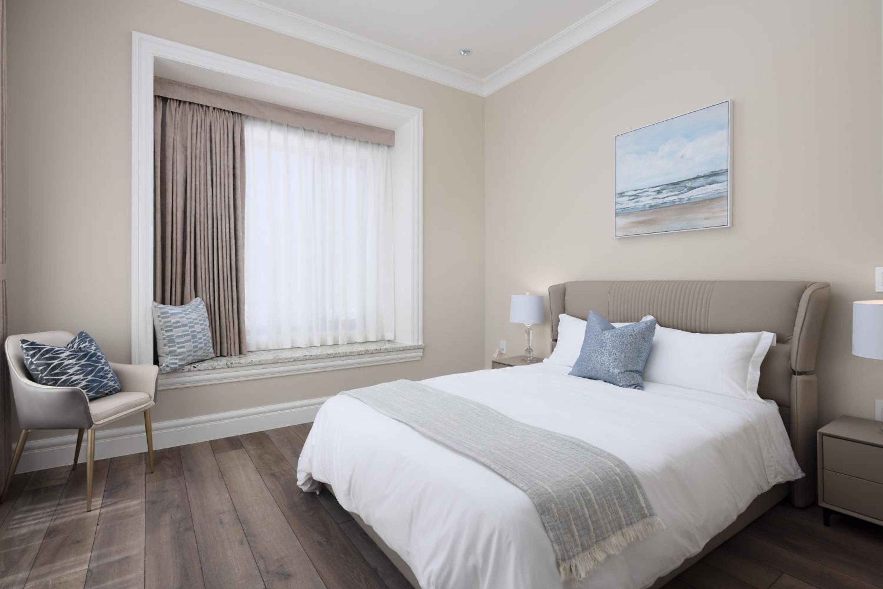 Deluxe Family Suite photo 3
