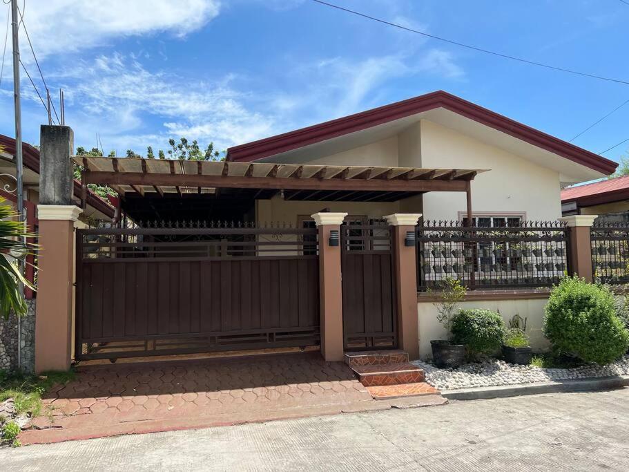 Two-Bedroom House photo 2