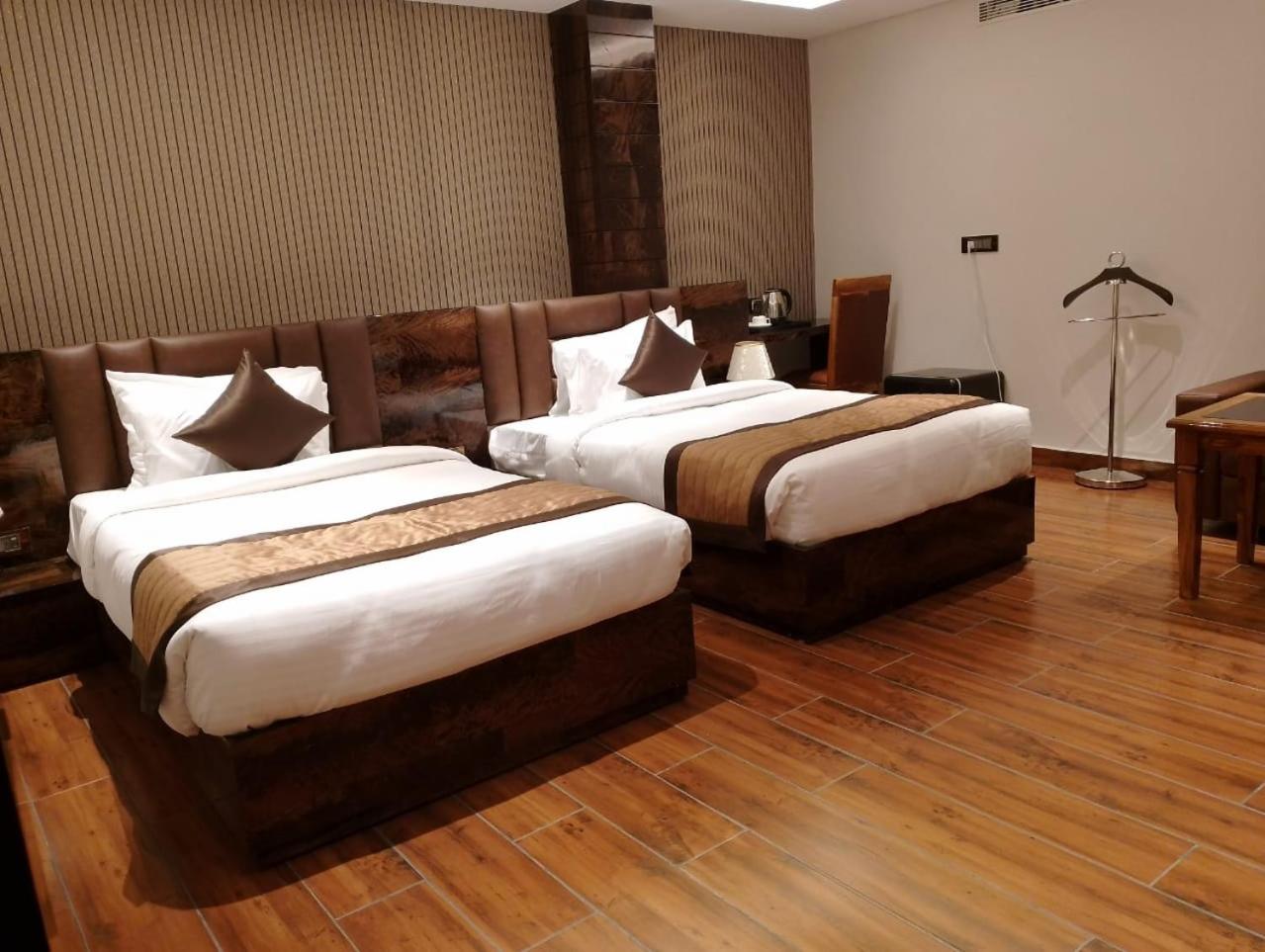 Large Twin Room photo 2