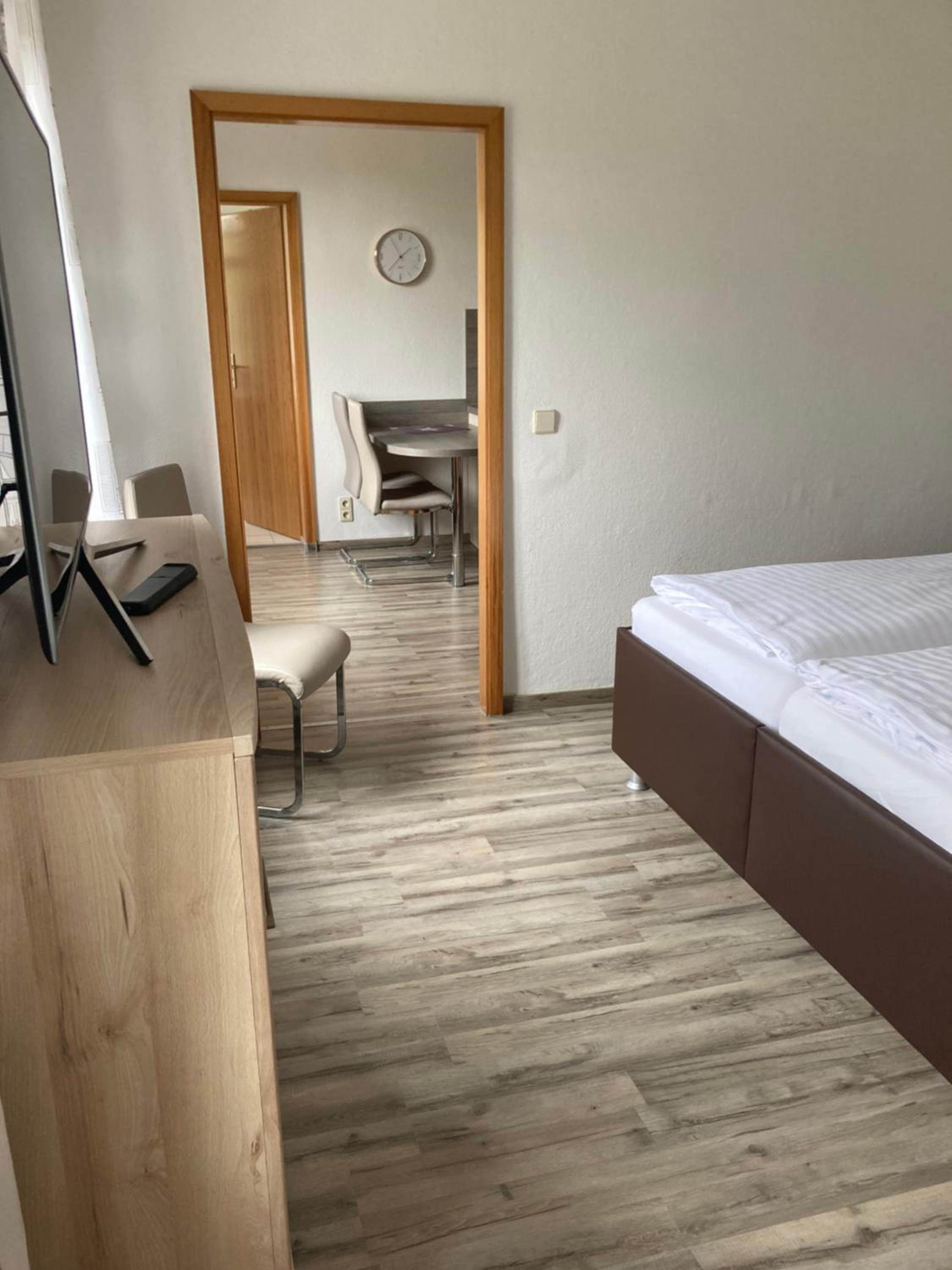 Apartment photo 2