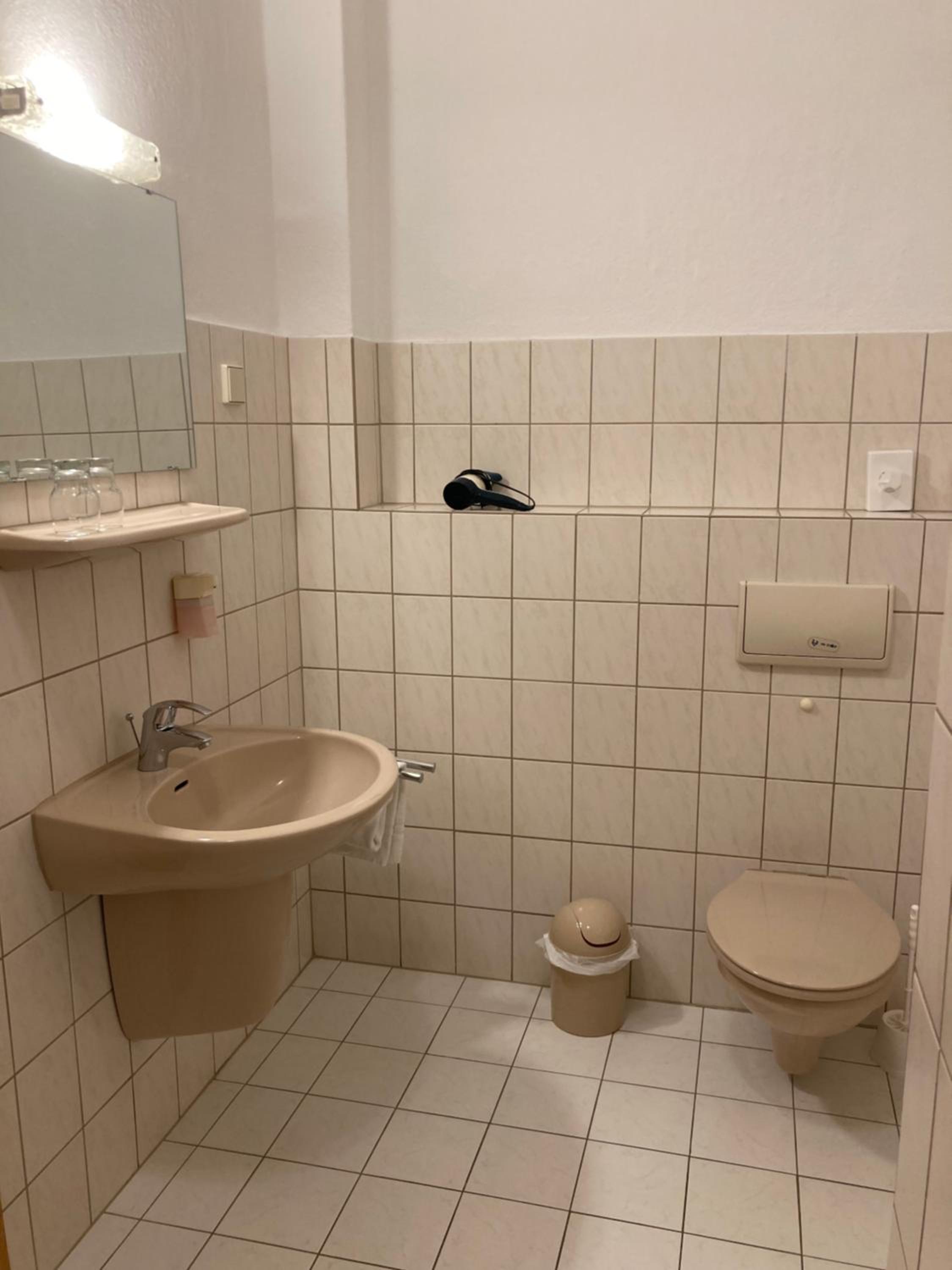 Apartment photo 2