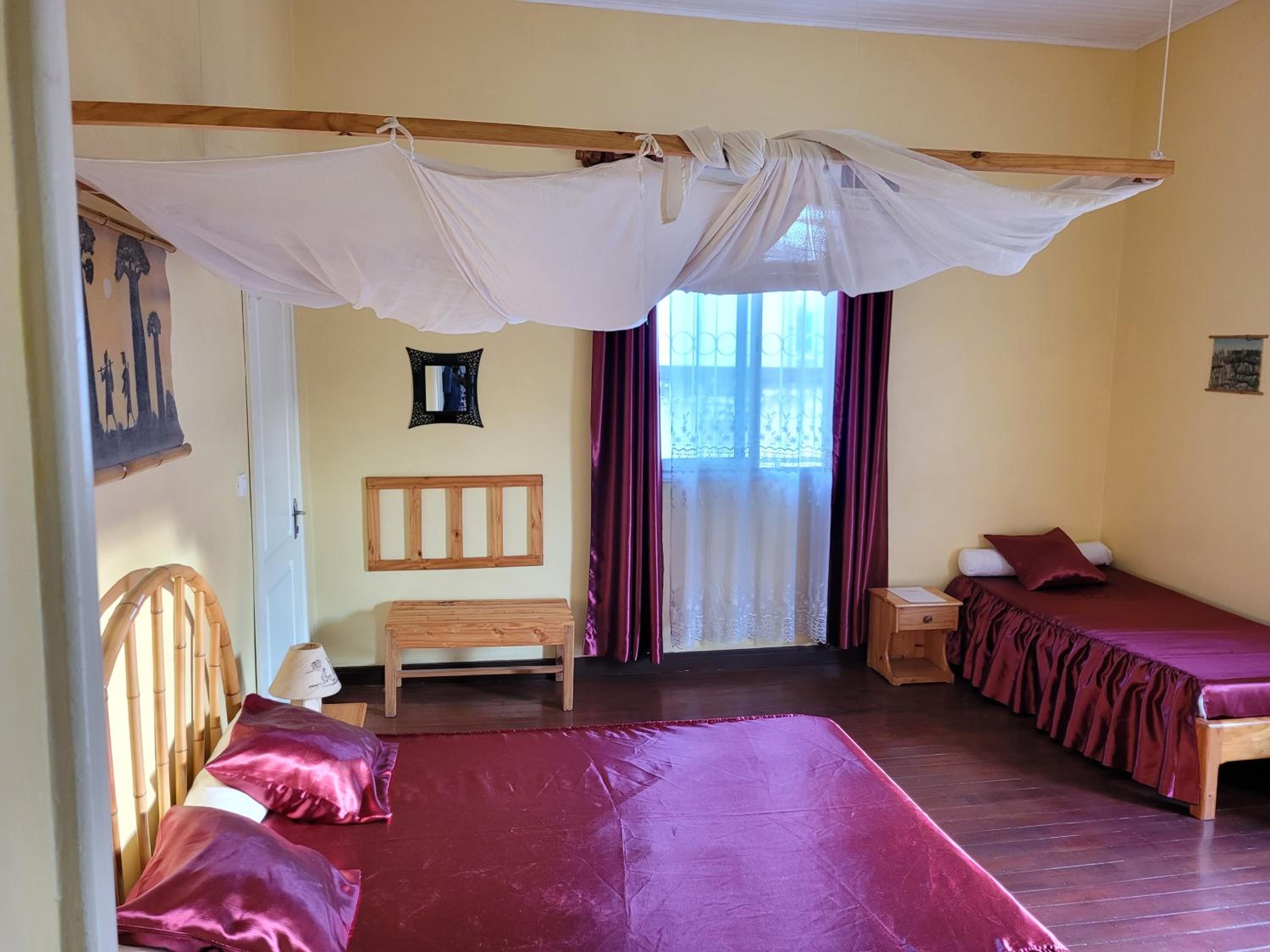 Triple Room with Private Bathroom photo 2