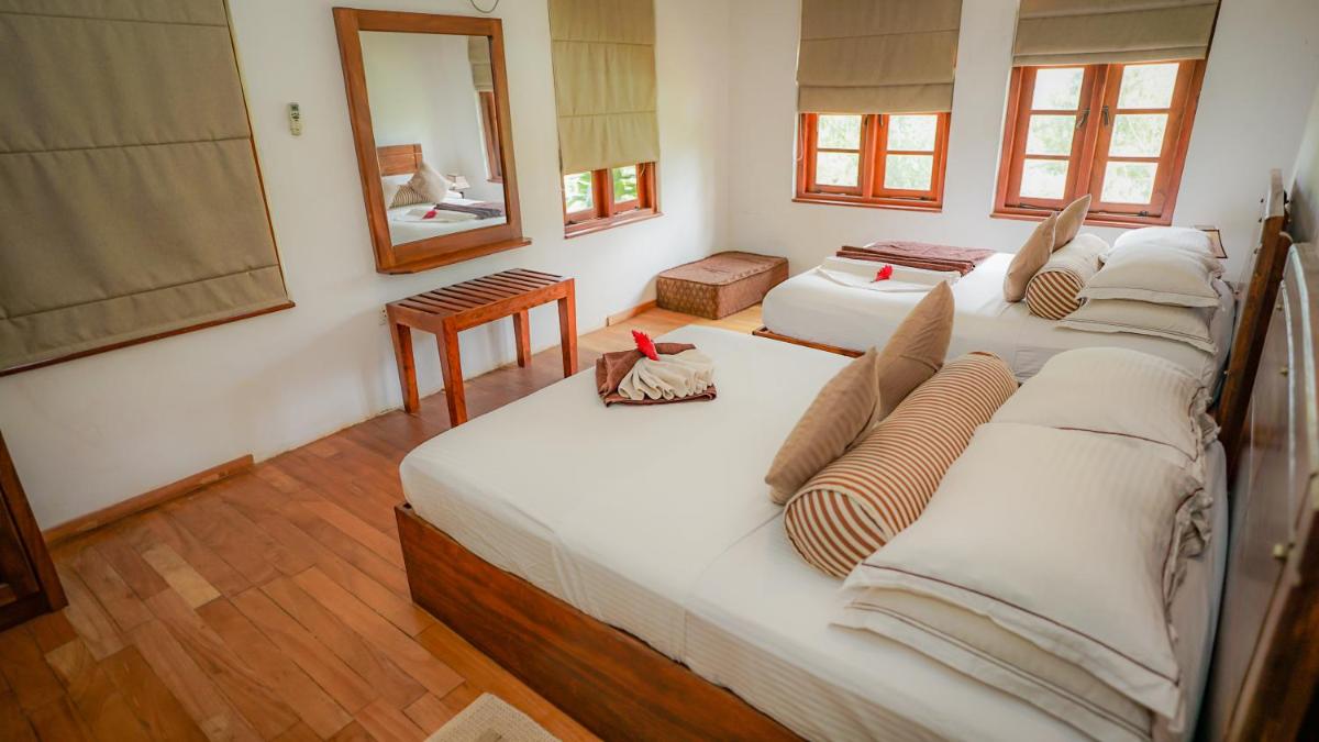 Deluxe Family Suite photo 1
