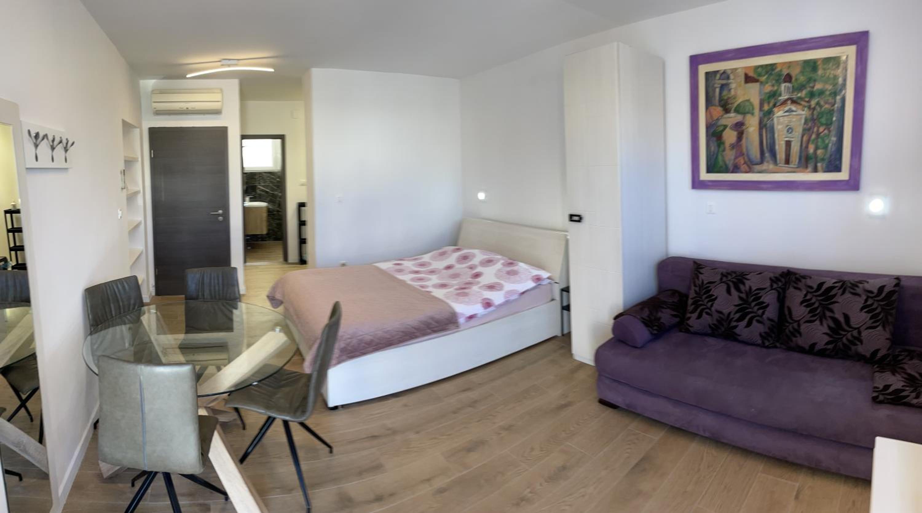 Studio Apartment with Sea View - Photo 1