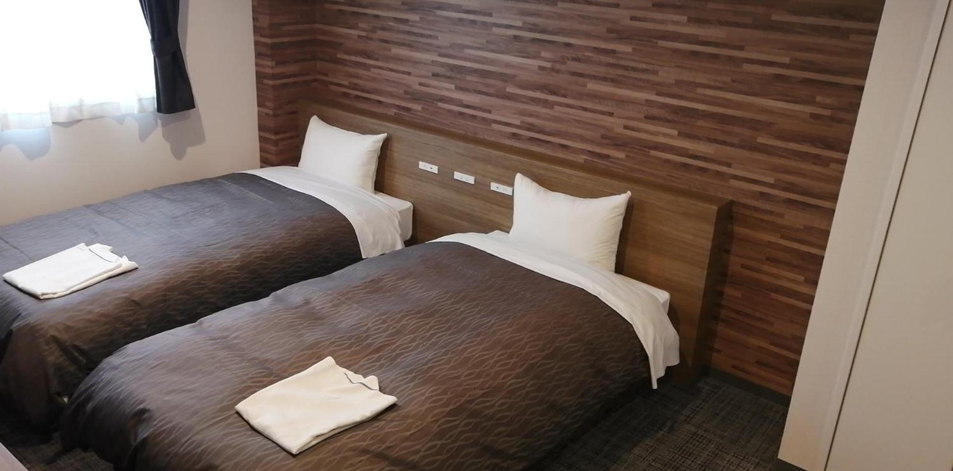 Standard Twin Room - Photo 1
