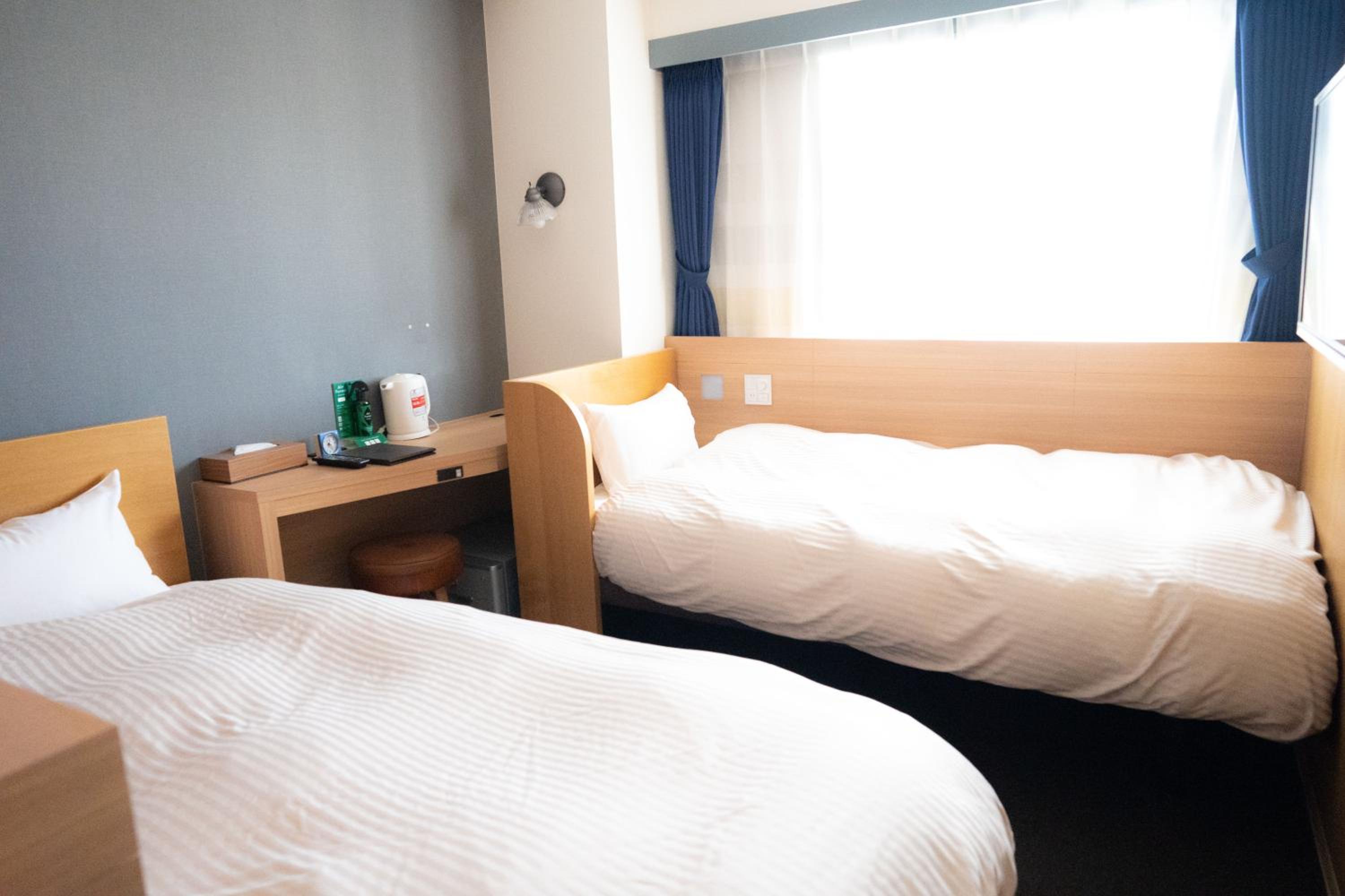 Small Twin Room - Photo 1