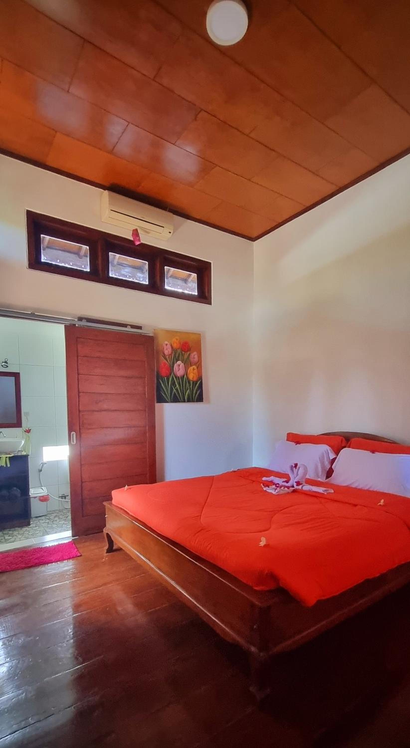 Three-Bedroom Villa - Photo 23