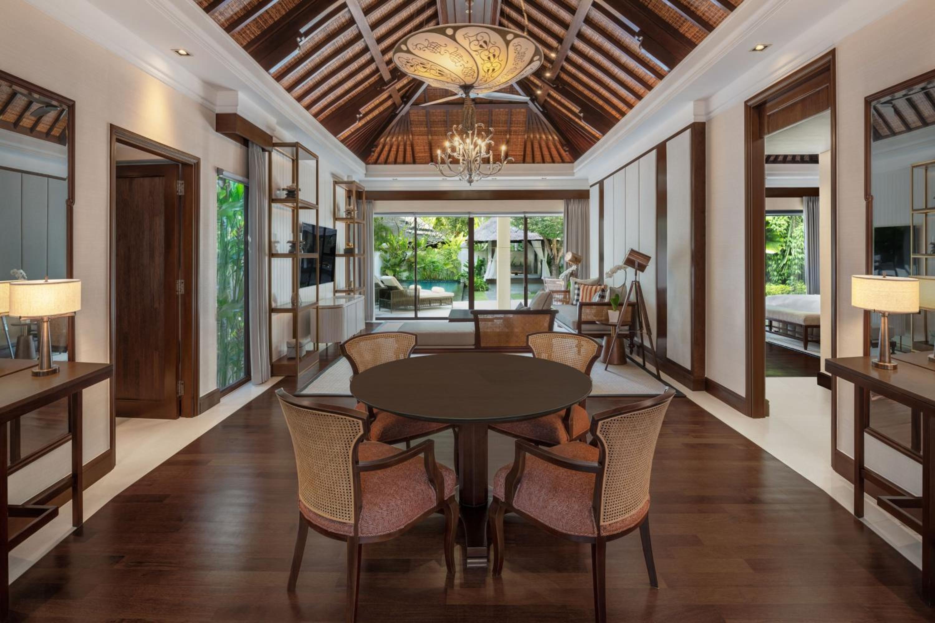 1 Bedroom Villa, 1 King, Pool Cabana, Private Pool with Free Daily Activity