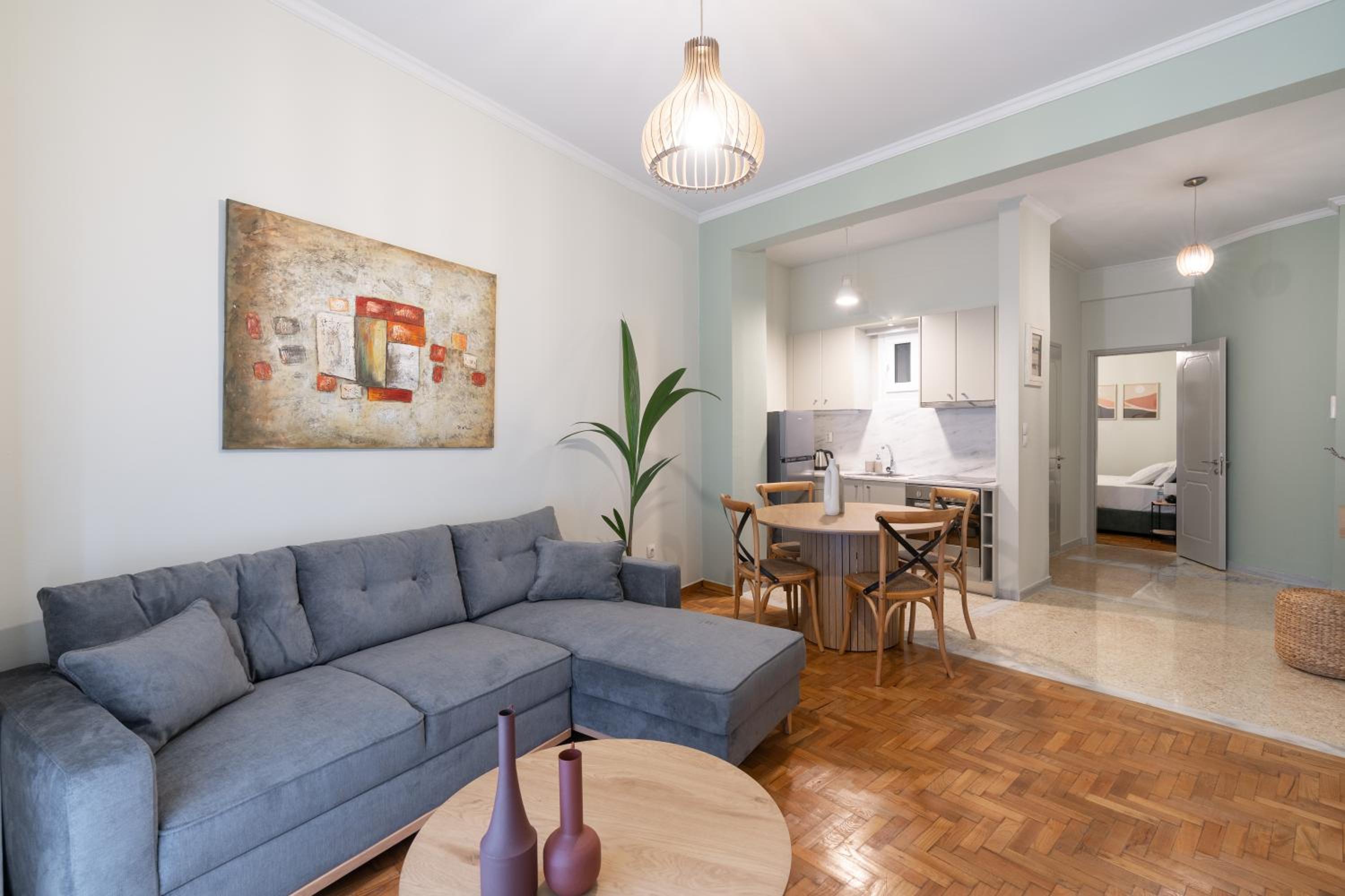 One-Bedroom Apartment