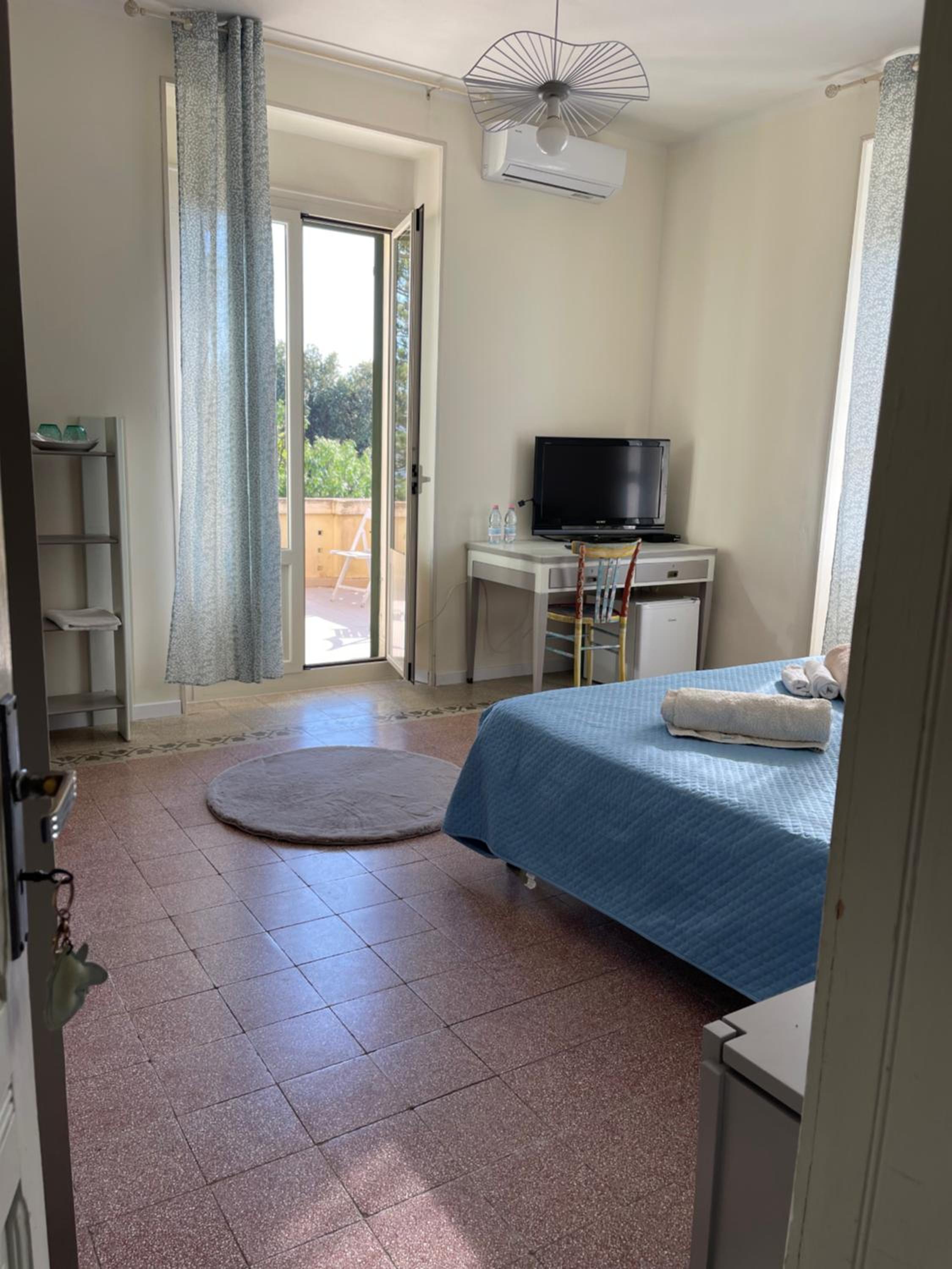 Large Double Room