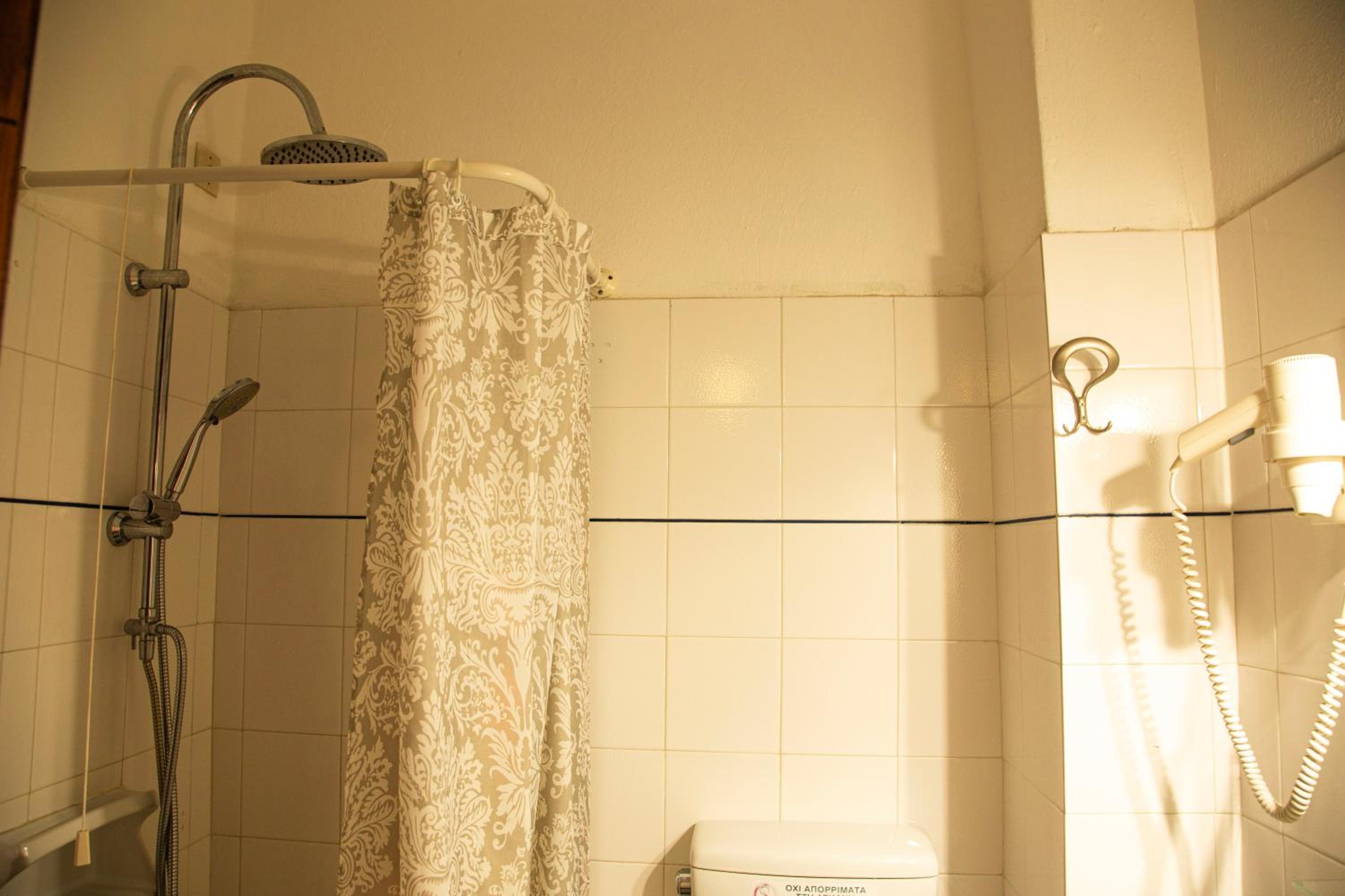 Basic Triple Room - Photo 8