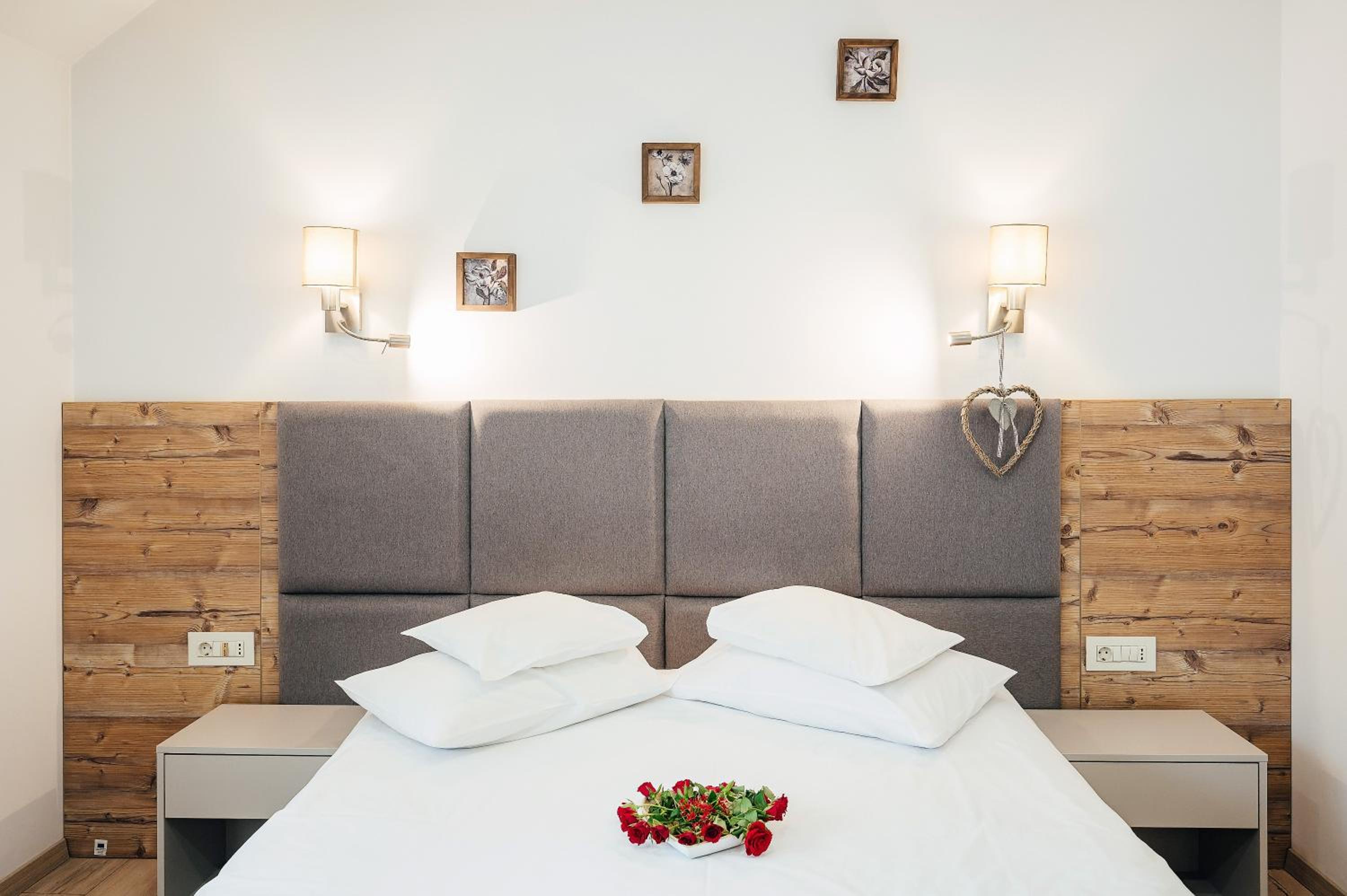 Deluxe Double or Twin Room with Balcony - Photo 33