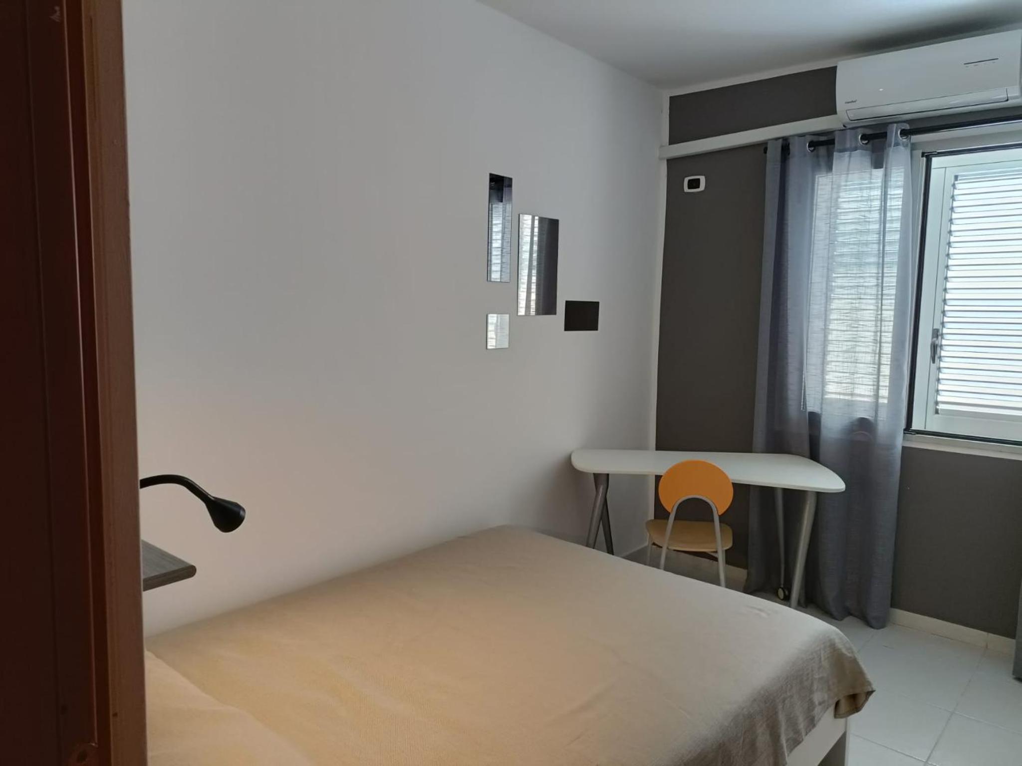 Economy Double Room photo 1