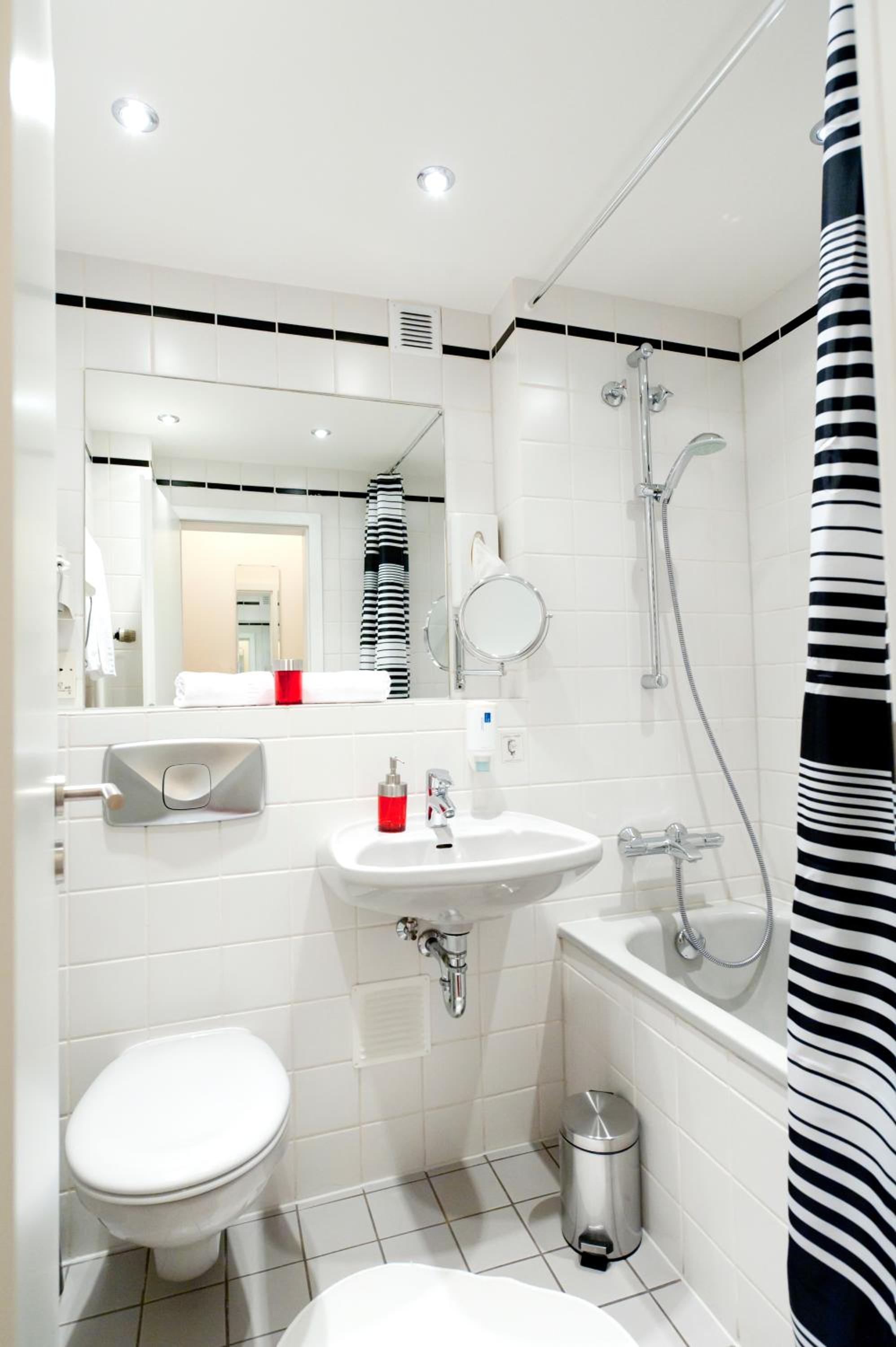 Double Room - Photo 3