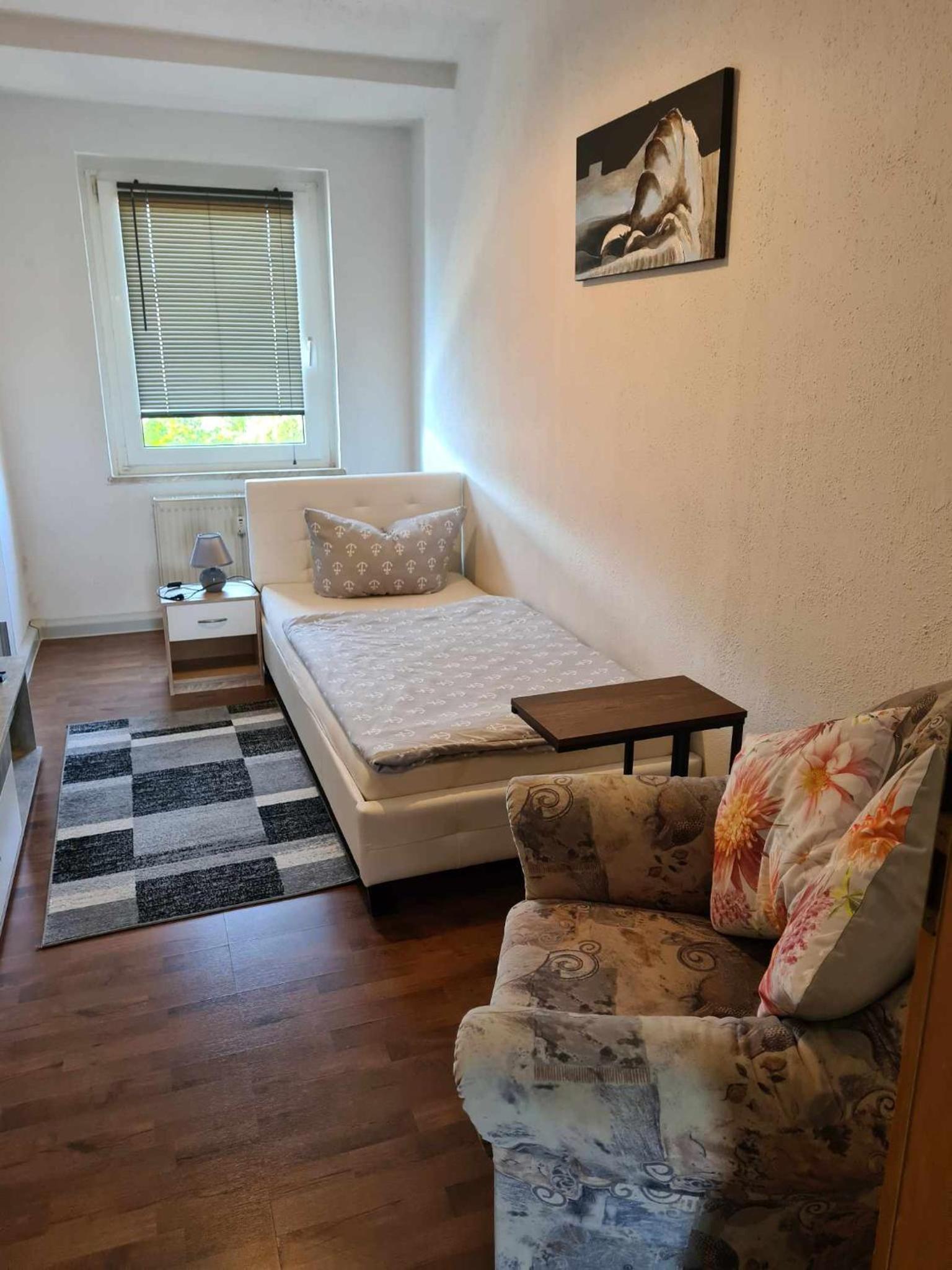 One-Bedroom Apartment photo 1