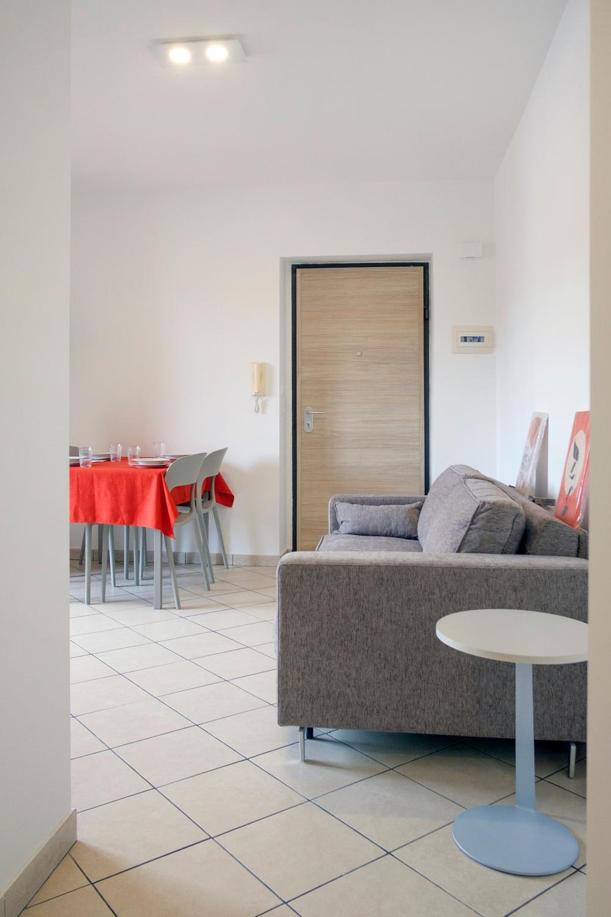 Two-Bedroom Apartment with Balcony photo 3