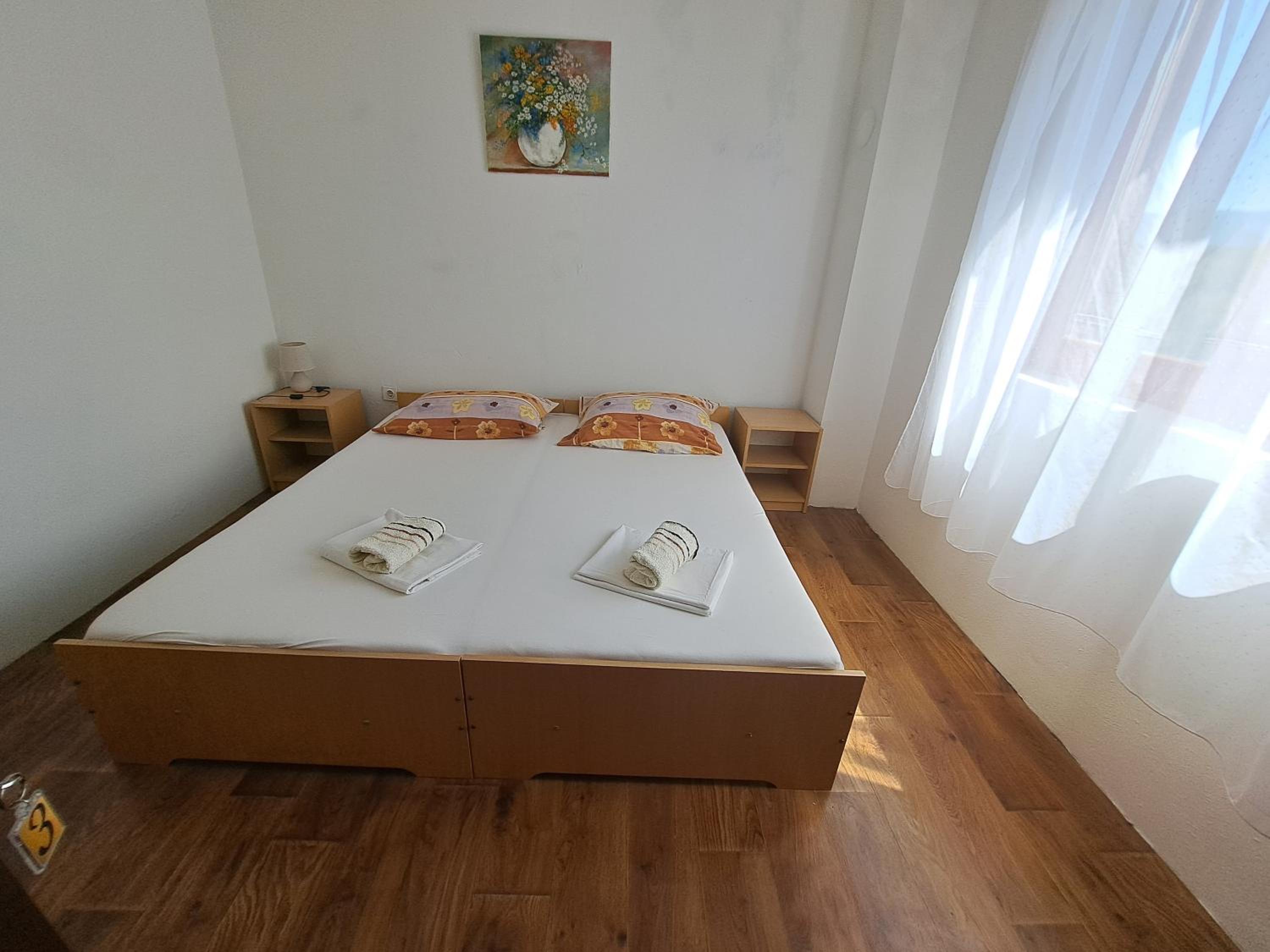 Double Room with Mountain View - Photo 9
