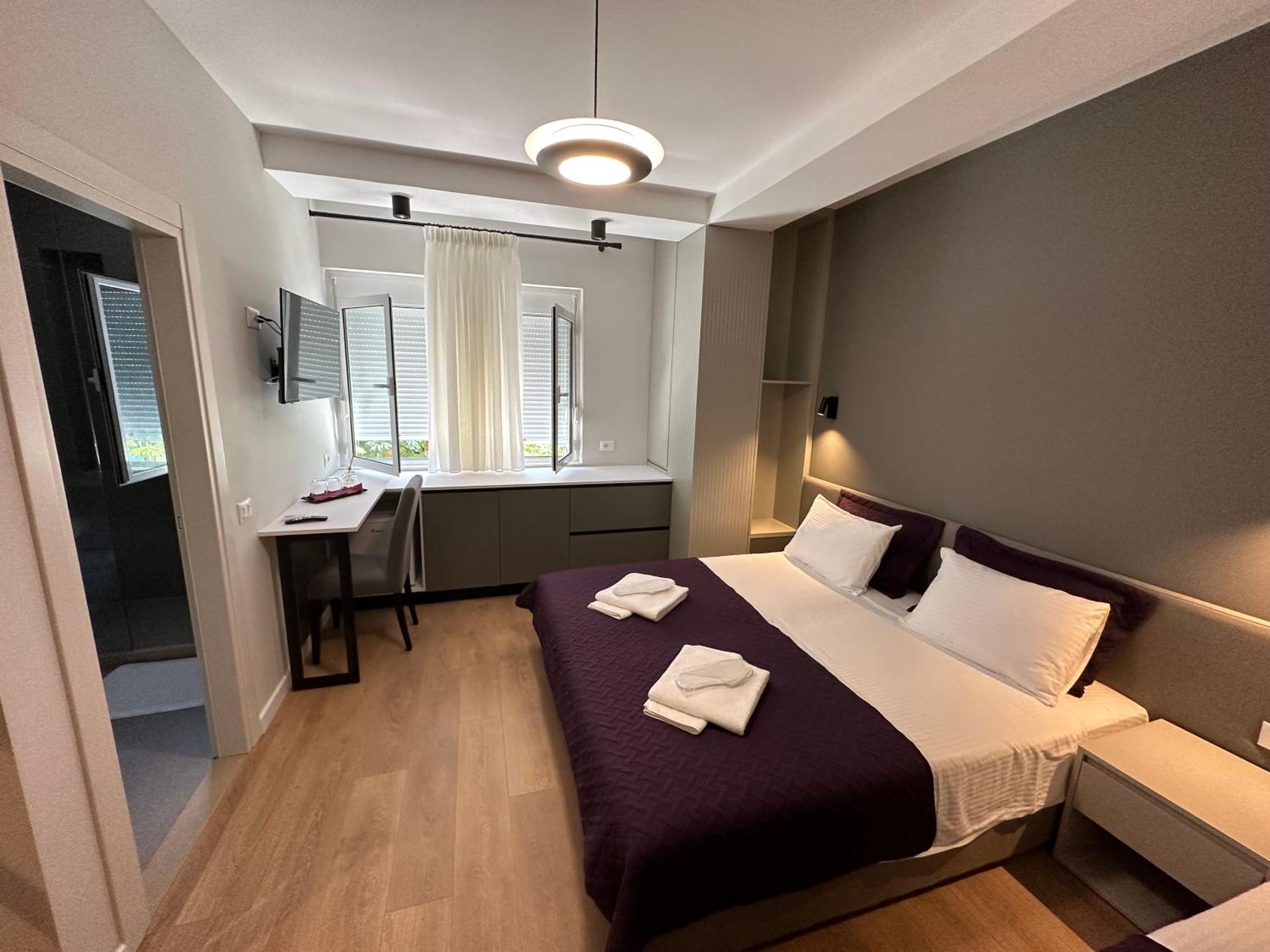 Deluxe Triple Room photo 2
