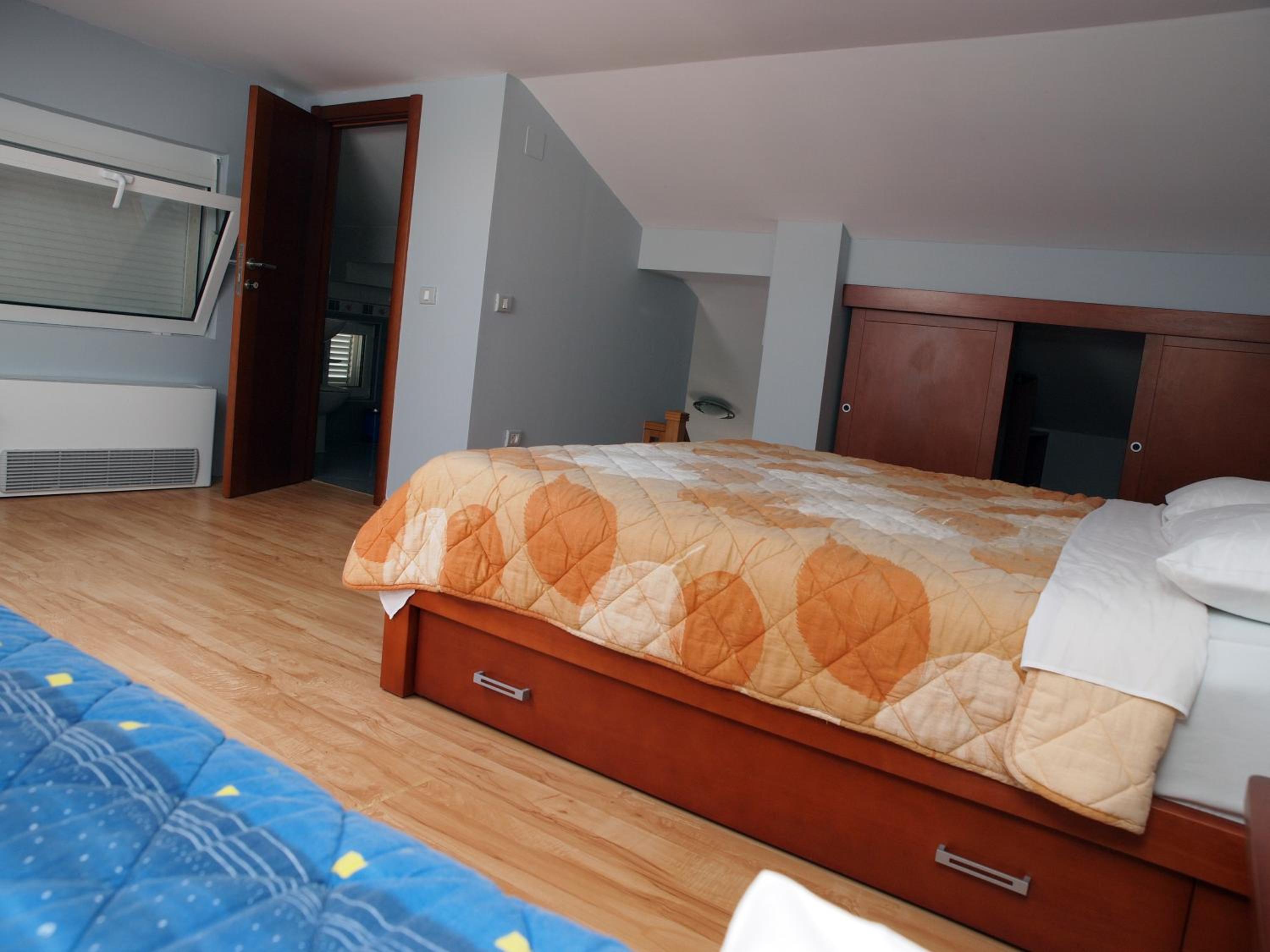 Duplex Suite with Sea View - Photo 14