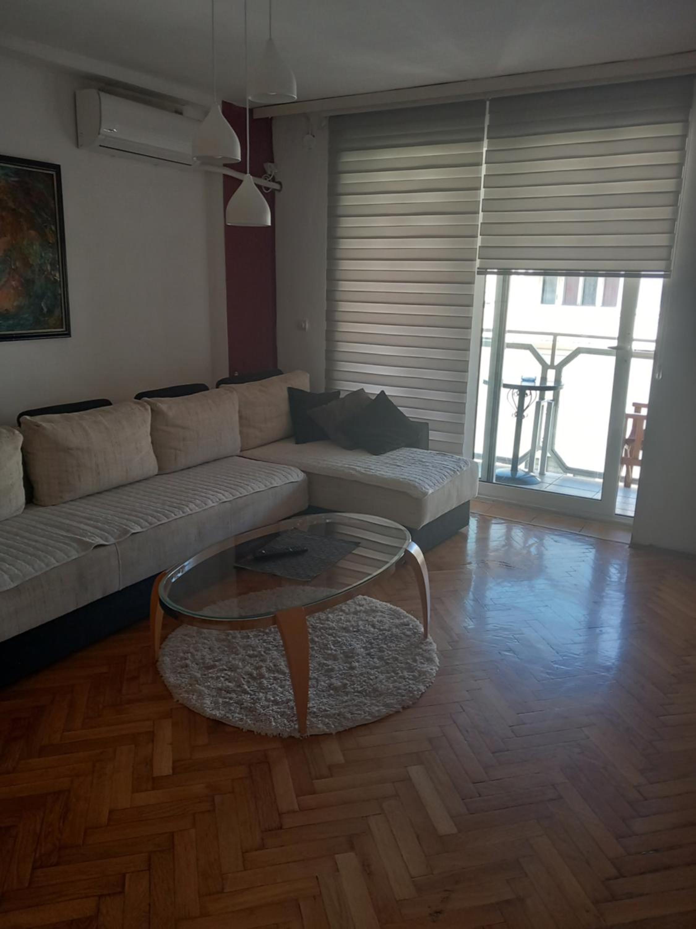 Apartment with Balcony photo 3