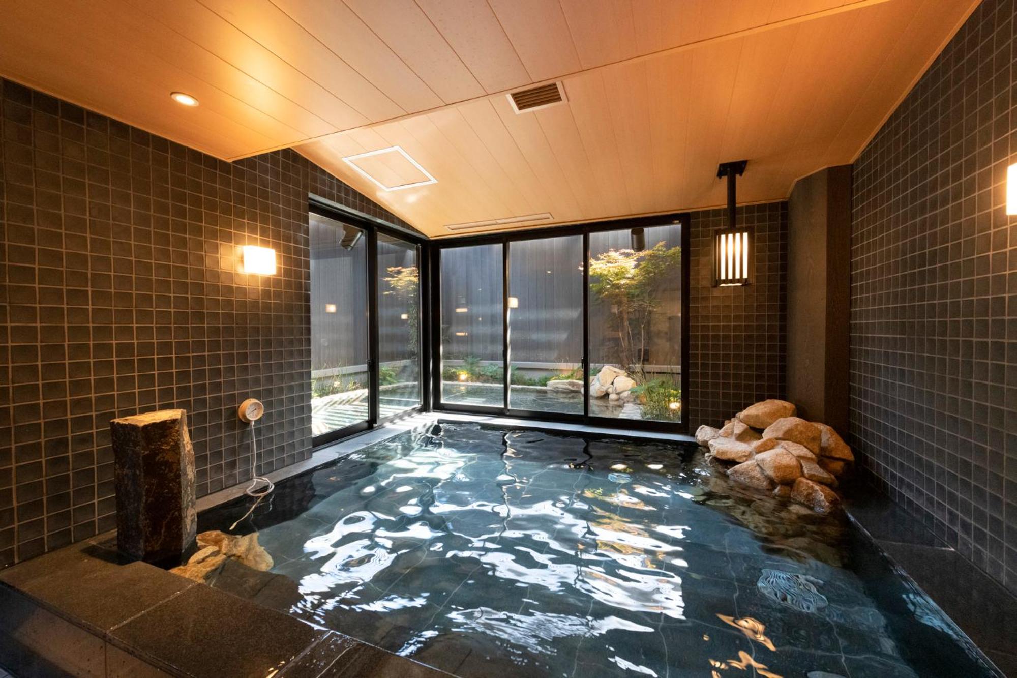Double Room - Photo 7