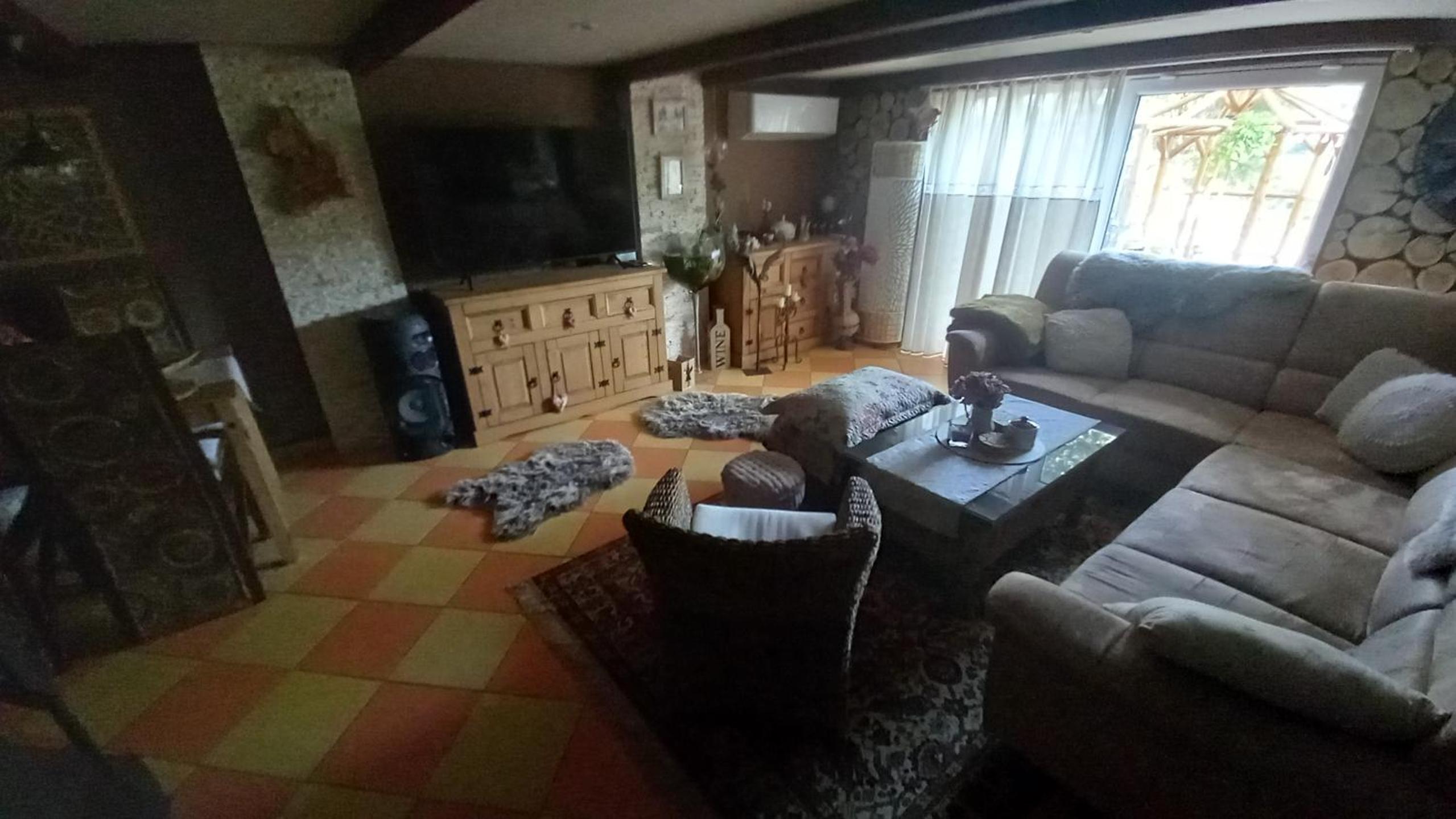 Two-Bedroom House photo 3
