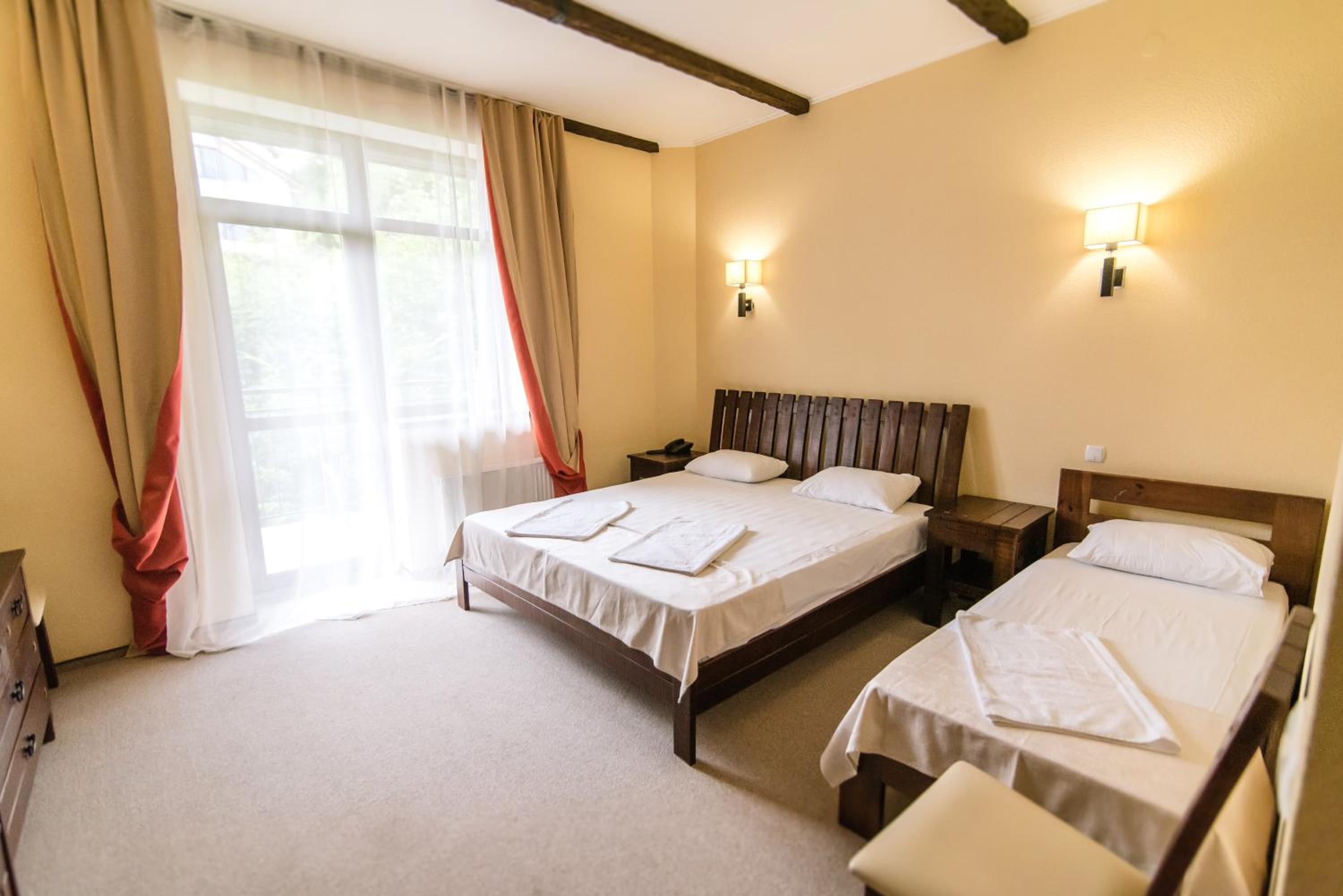 Triple Room with Balcony photo 3