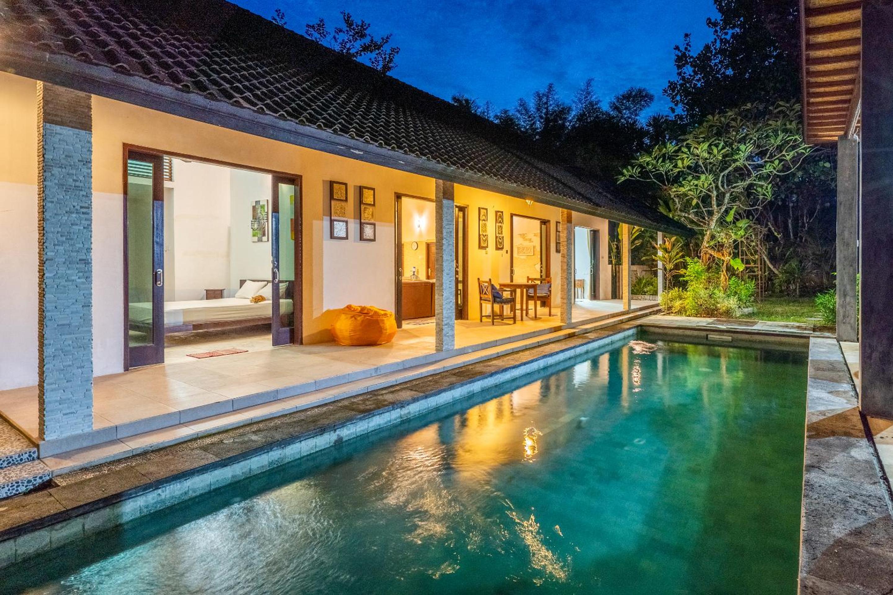 Three-Bedroom Villa photo 1