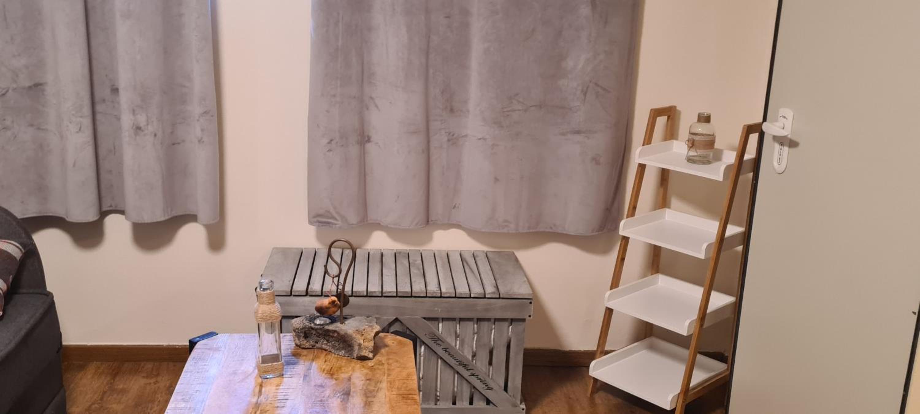 One-Bedroom Apartment - Photo 14