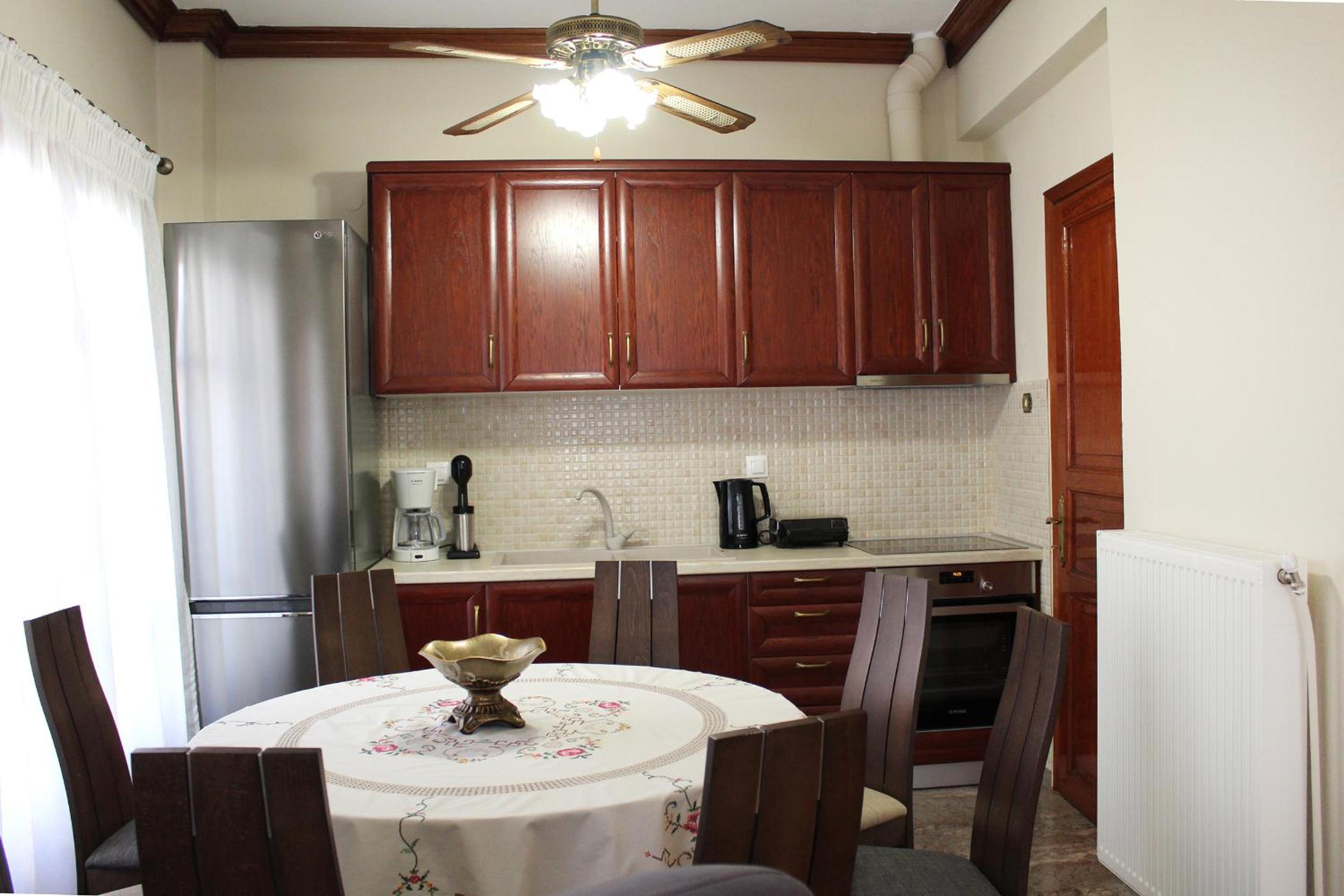 Three-Bedroom House photo 2
